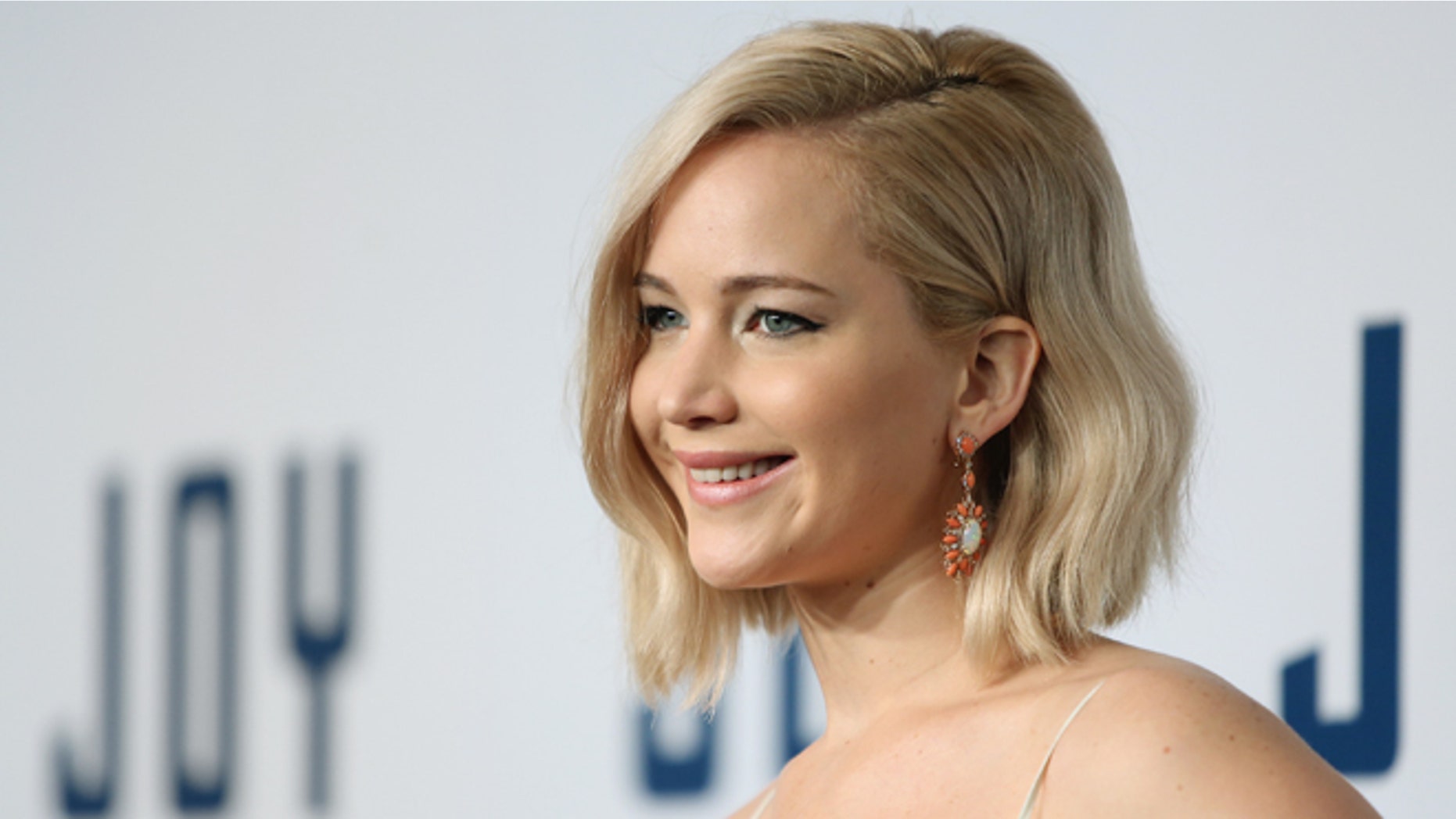 NEW YORK, NY - DECEMBER 13: Actress Jennifer Lawrence attends the "Joy" New York premiere at Ziegfeld Theater on December 13, 2015 in New York City. (Photo by Monica Schipper/Getty Images)