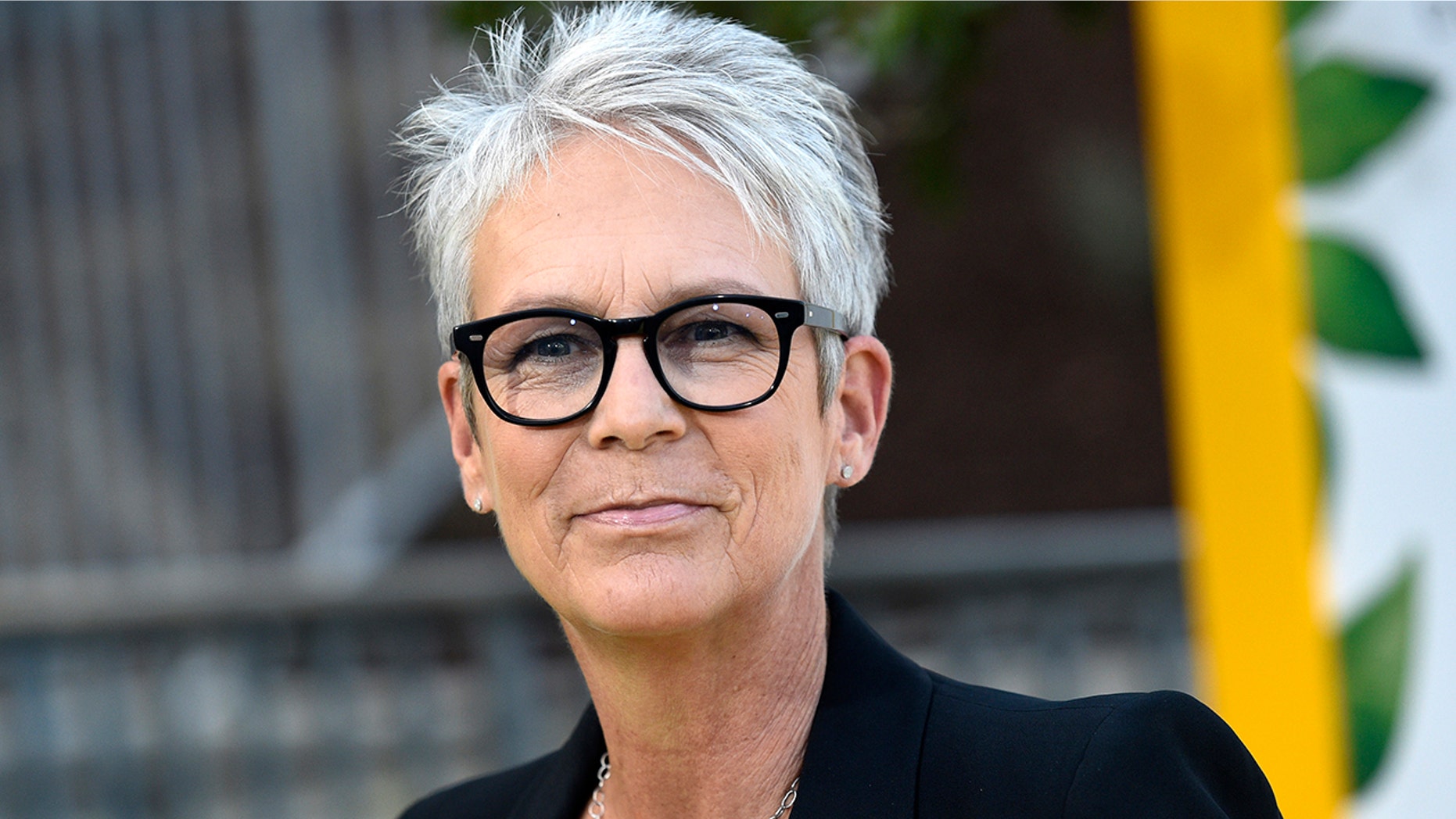 Jamie Lee Curtis wields firearms in new 'Halloween' movie despite