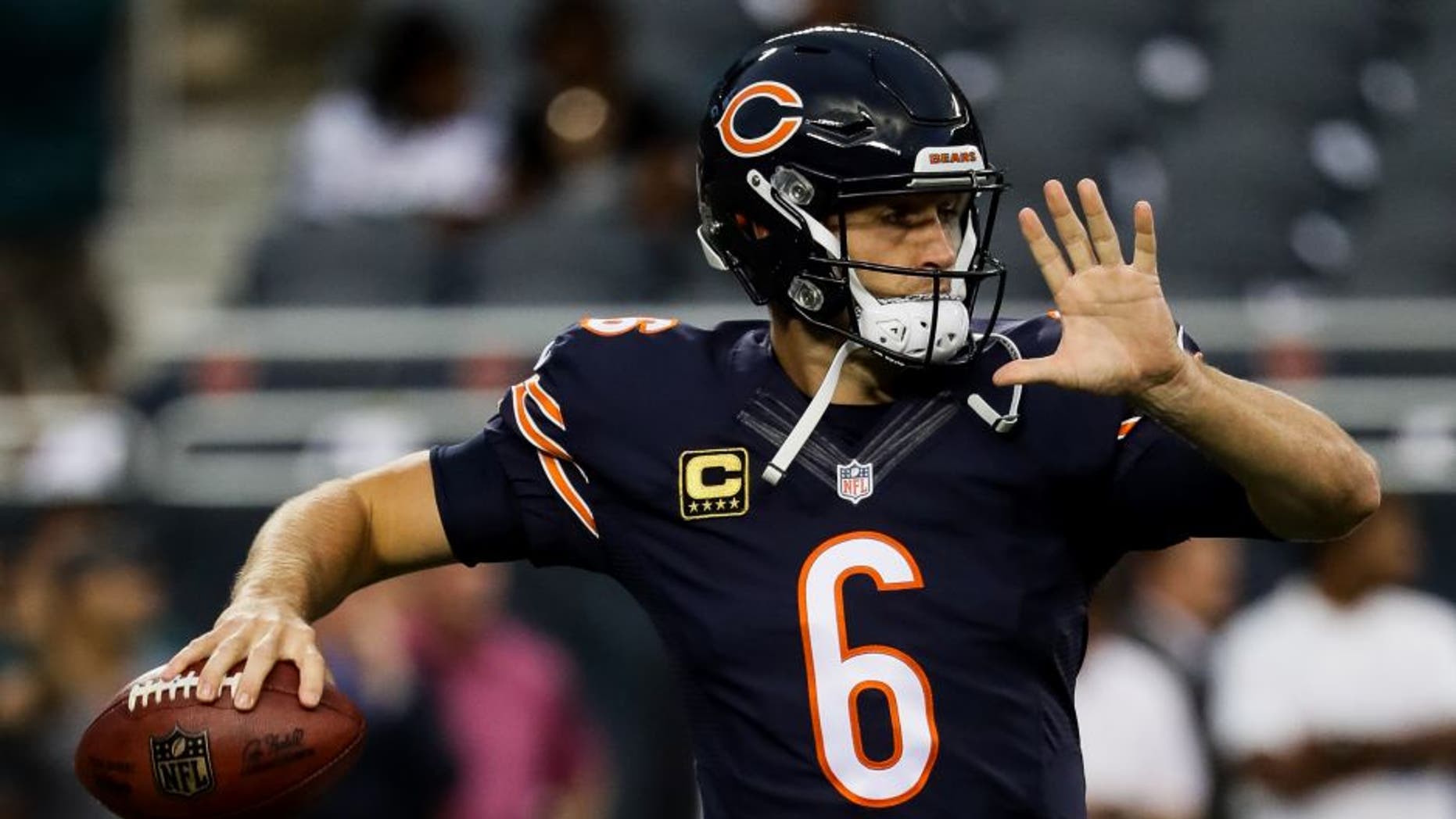 CHICAGO, IL - SEPTEMBER 19: Quarterback Jay Cutler #6 of the Chicago Bears warms up prior to the game against the Philadelphia Eagles at Soldier Field on September 19, 2016 in Chicago, Illinois. (Photo by Jonathan Daniel/Getty Images)