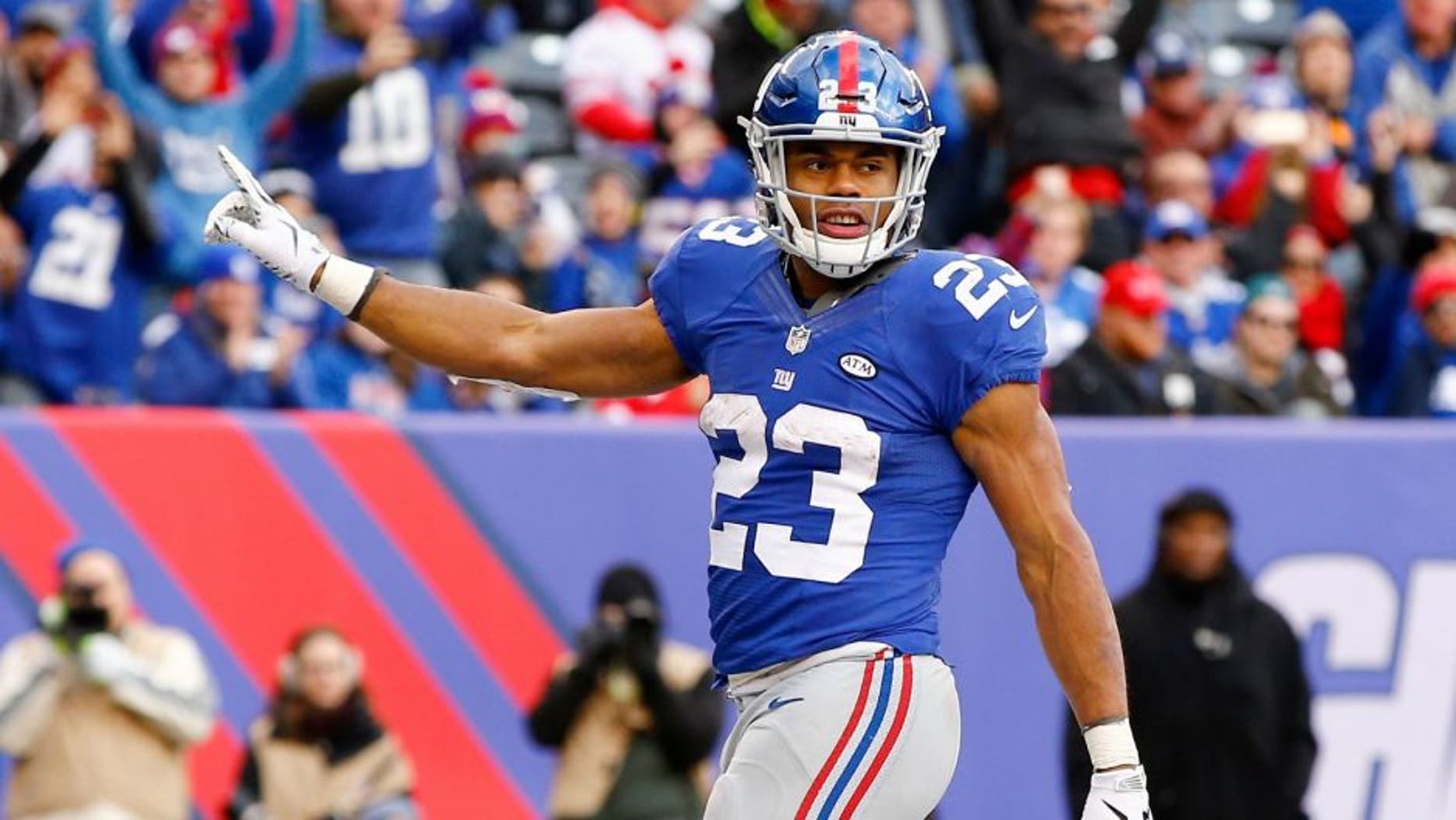 during their game at MetLife Stadium on January 3, 2016 in East Rutherford, New Jersey.