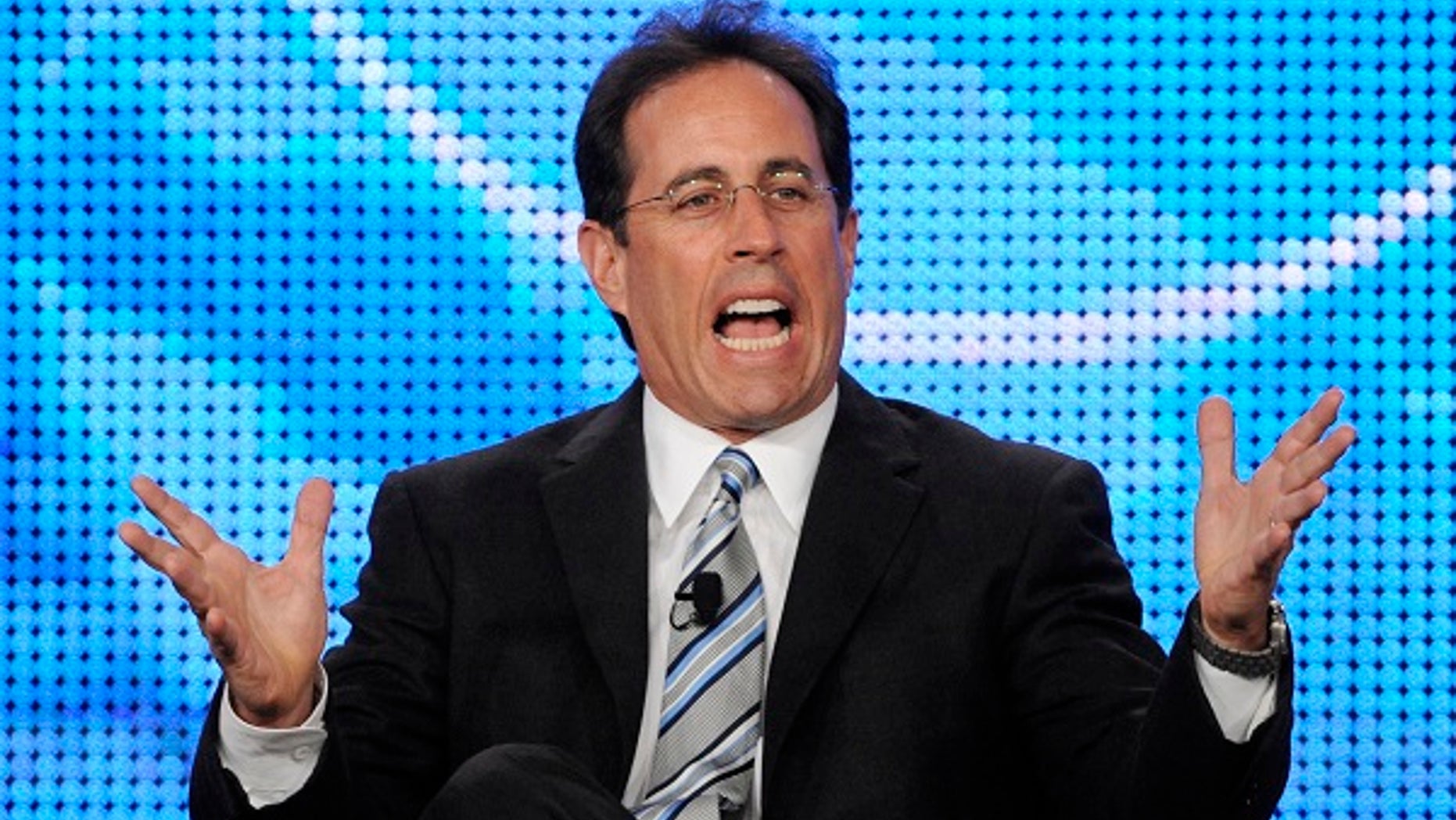 Comedian Jerry Seinfeld was slammed by social media users after he was photographed visiting Caliber 3, a training camp that teaches tourists how to fight “terrorists.”