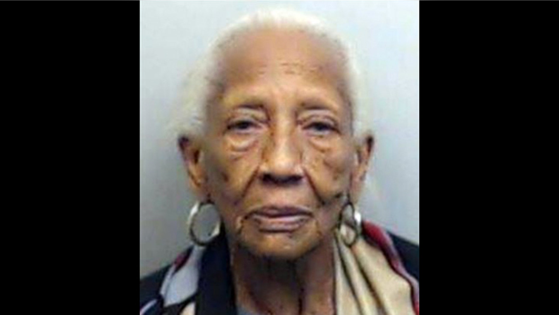 This booking photo released by the Fulton County Sheriff's Office shows Doris Payne, 85, an internationally known jewel thief, who was arrested Friday, Oct. 23, 2015. (Fulton County Sheriff's Office via AP)