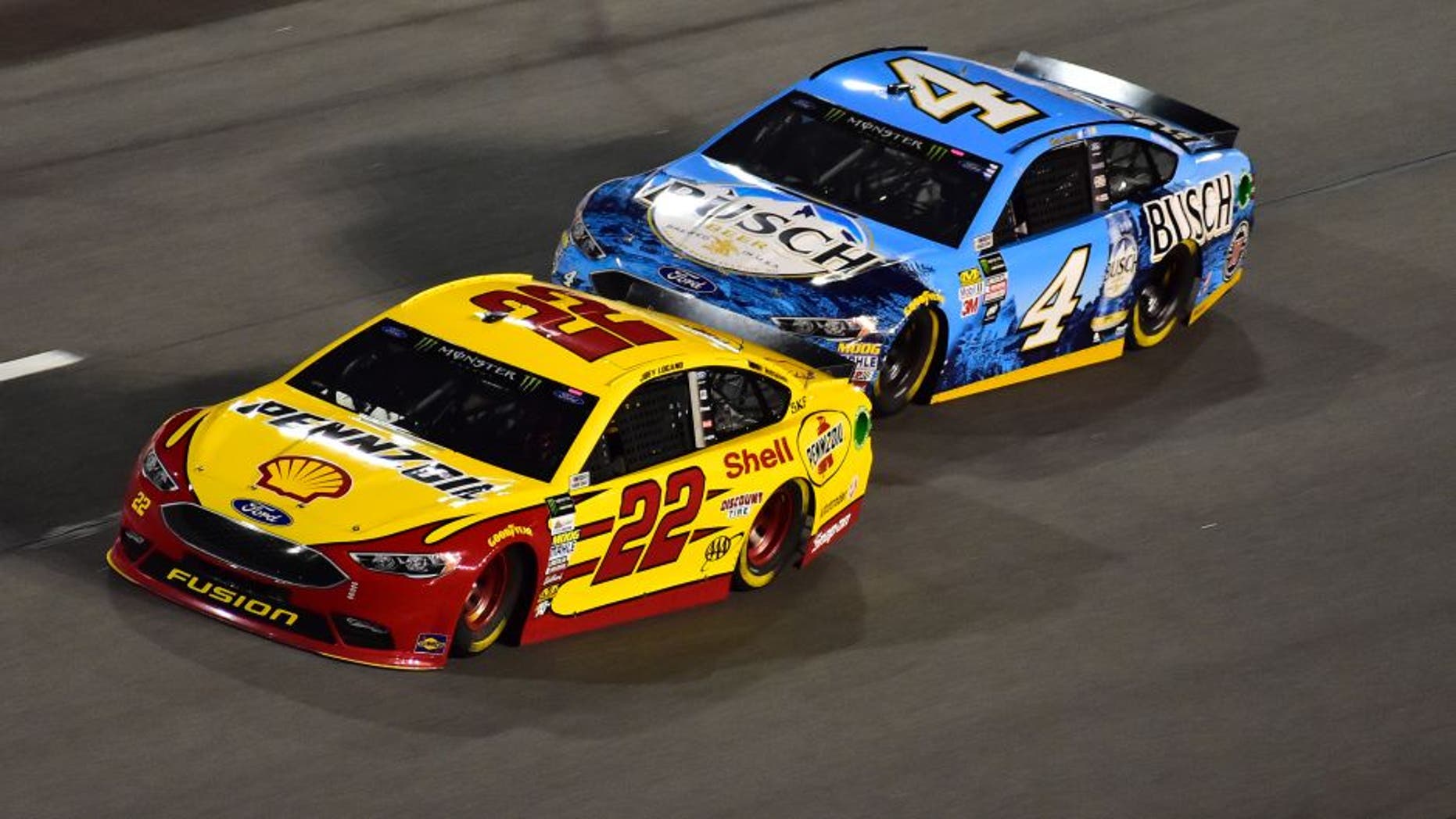 2017 NASCAR Cup - Clash at Daytona Daytona International Speedway, Daytona Beach, FL USA Friday 17 February 2017 Joey Logano, Kevin Harvick World Copyright: John Harrelson/LAT Images ref: Digital Image _JH39951
