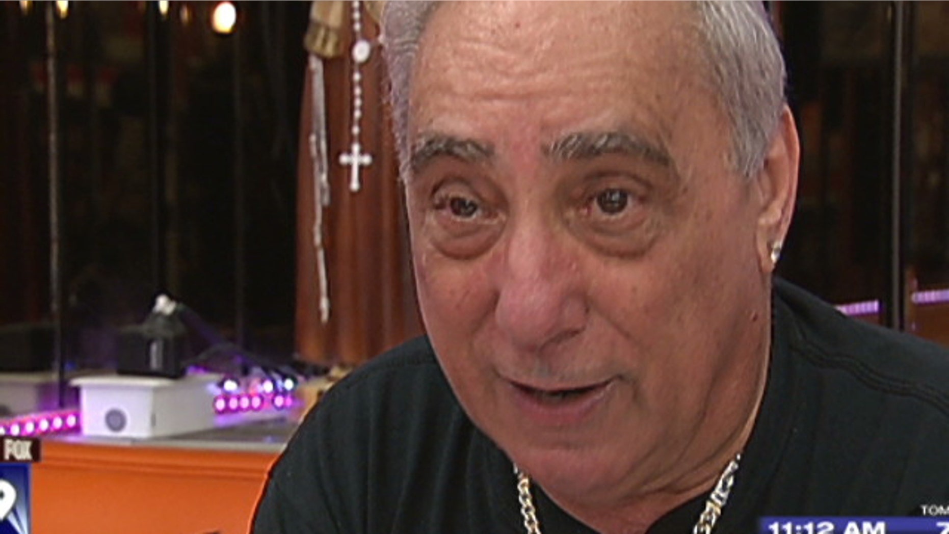 Joey Vento, owner of famous Philly cheesesteak stand Geno's Steaks, dies at age 71.