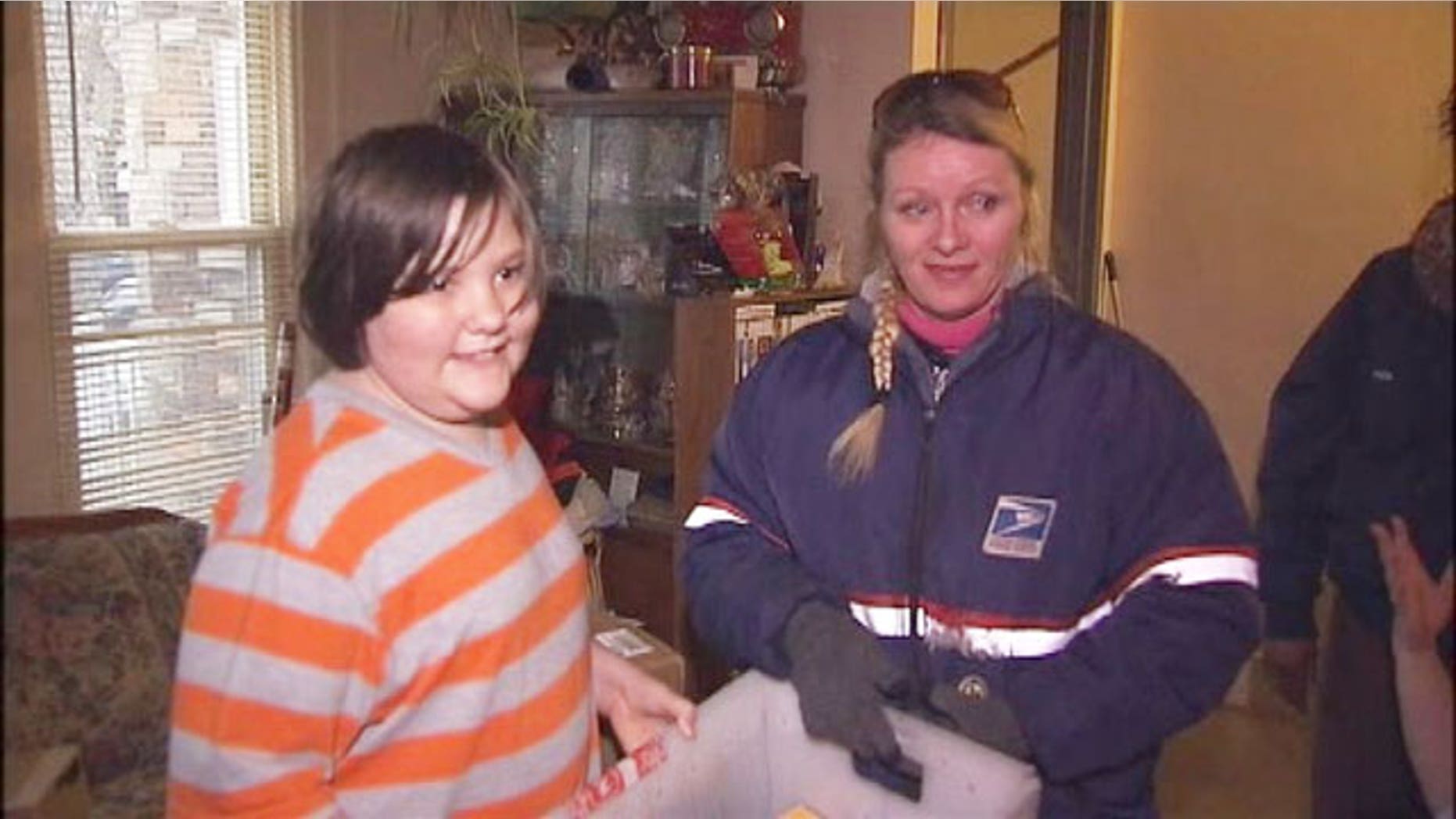 Cancer survivor John Stoll has received thousands of Christmas cards.