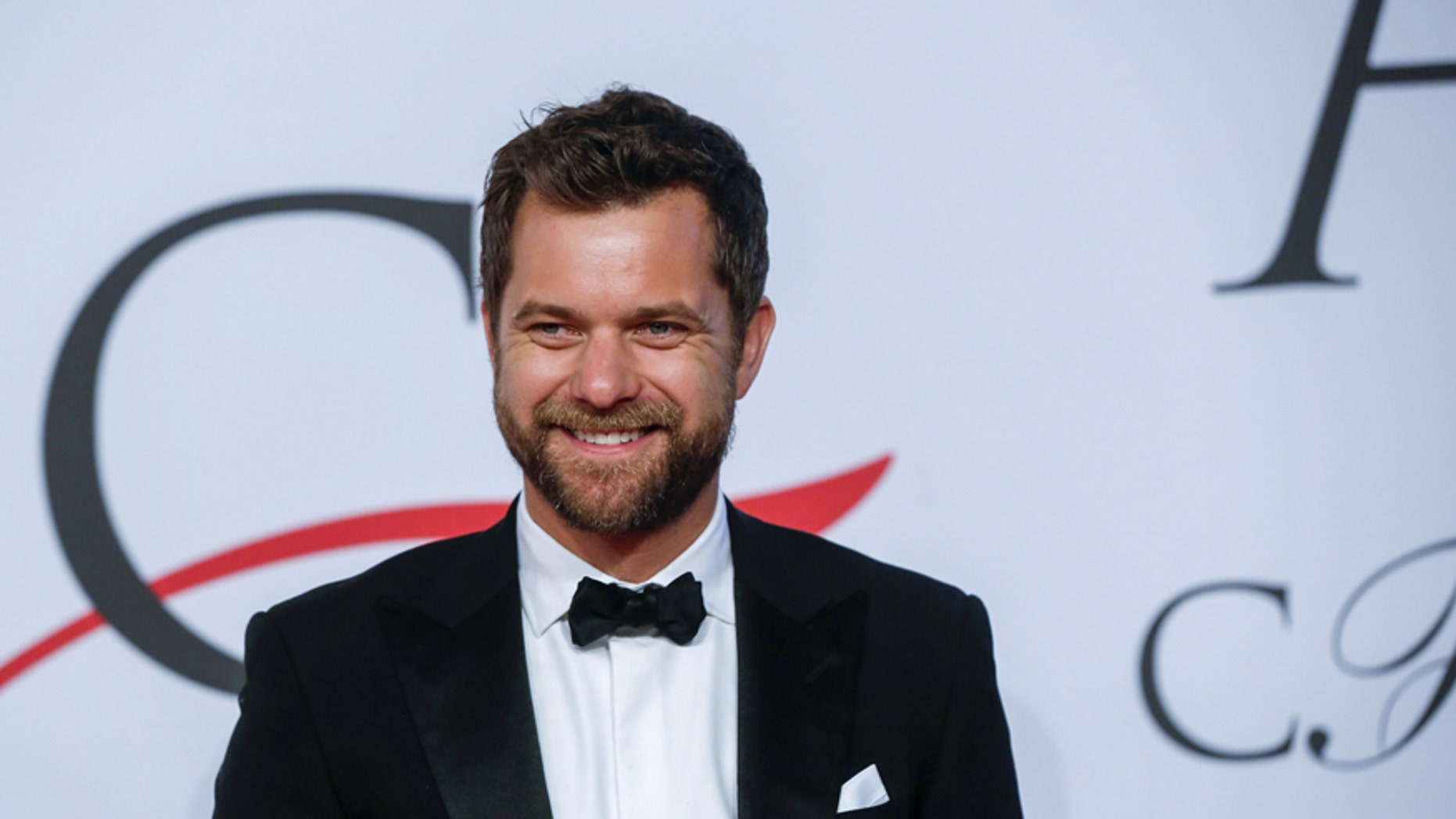 Actor Joshua Jackson arrives for the 2015 CFDA Fashion Awards in New York June 1, 2015. REUTERS/Lucas Jackson - RTR4YEW3