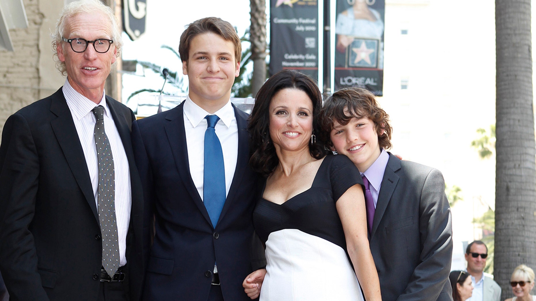 julia louis dreyfus family julia louis dreyfus family