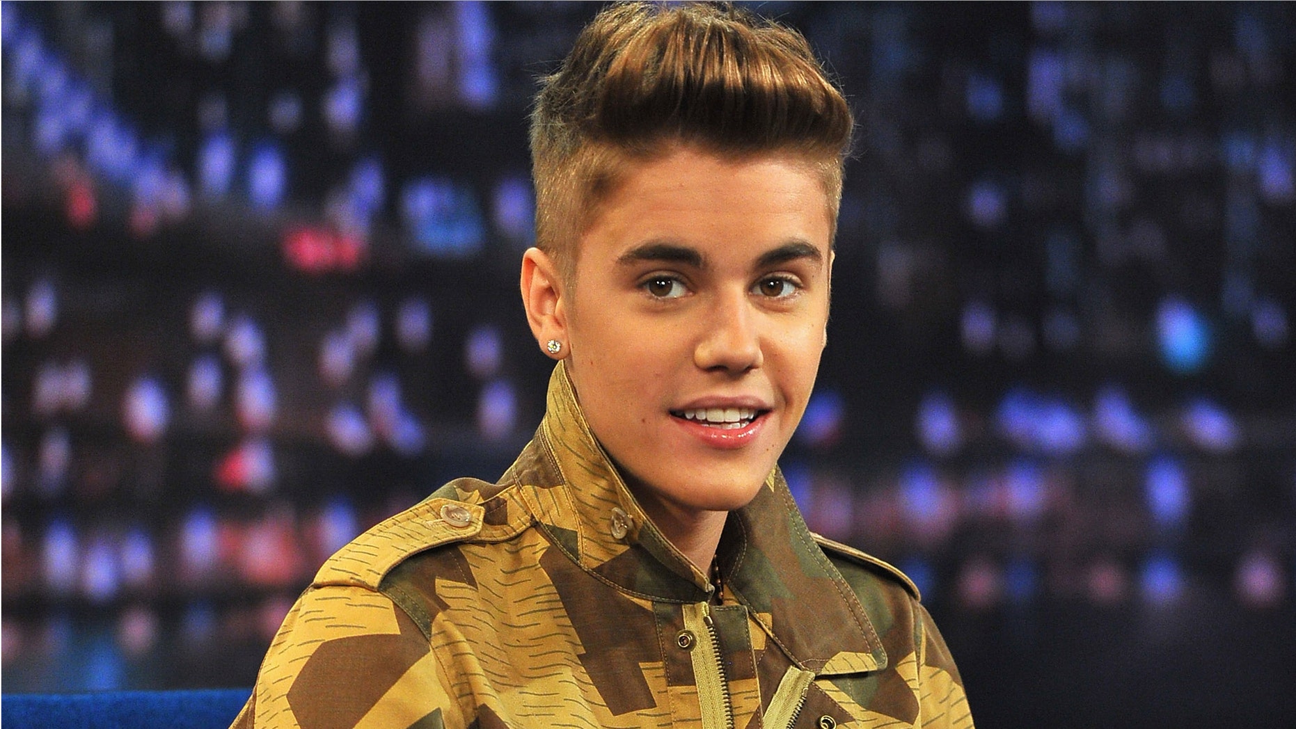 NEW YORK, NY - FEBRUARY 05: Justin Bieber visits "Late Night With Jimmy Fallon" at Rockefeller Center on February 5, 2013 in New York City. (Photo by Theo Wargo/Getty Images)