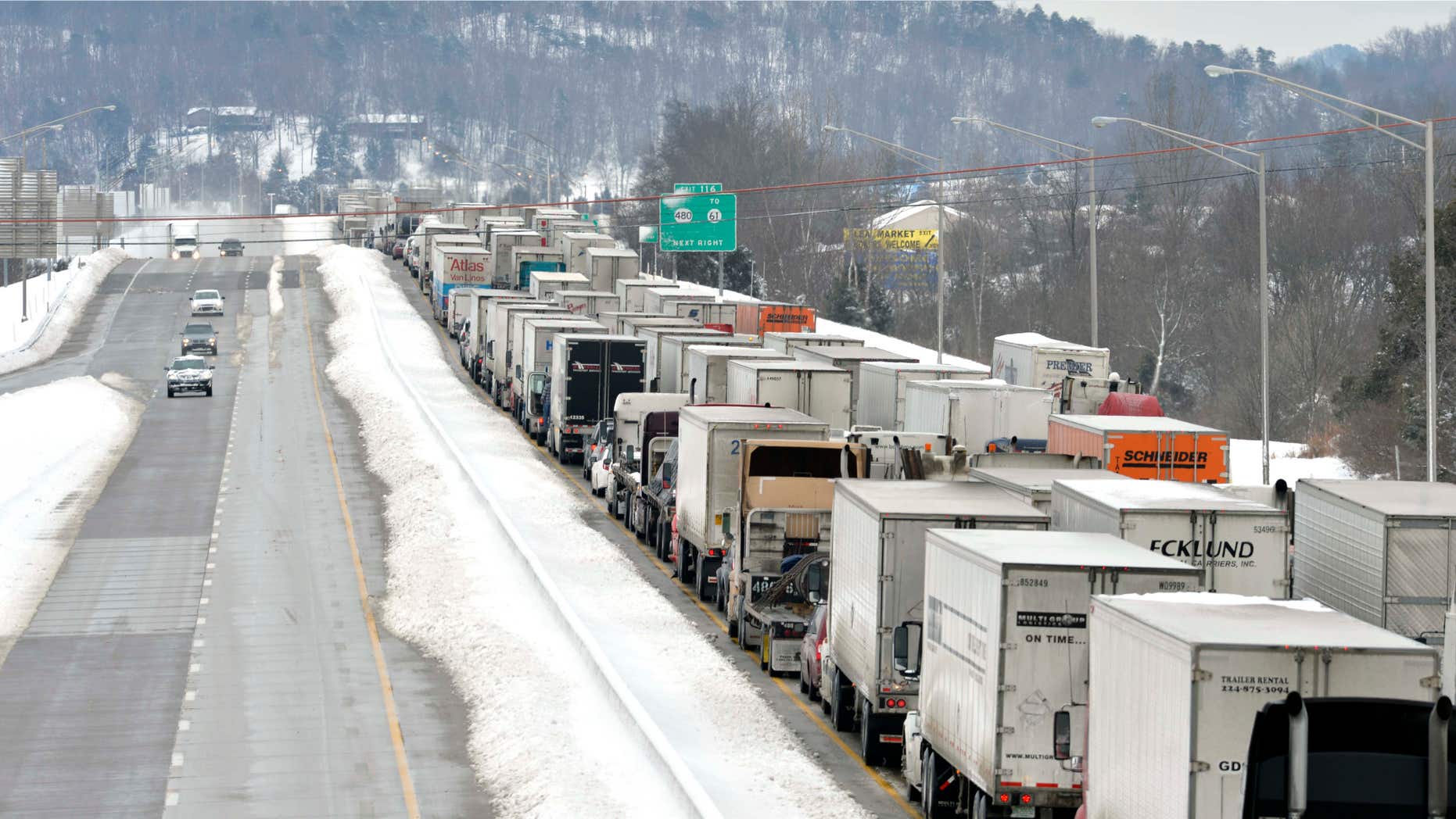 March 5, 2015: Traffic backs up as more than 50 miles of Interstate 65 southbound is shut down from the weather.
