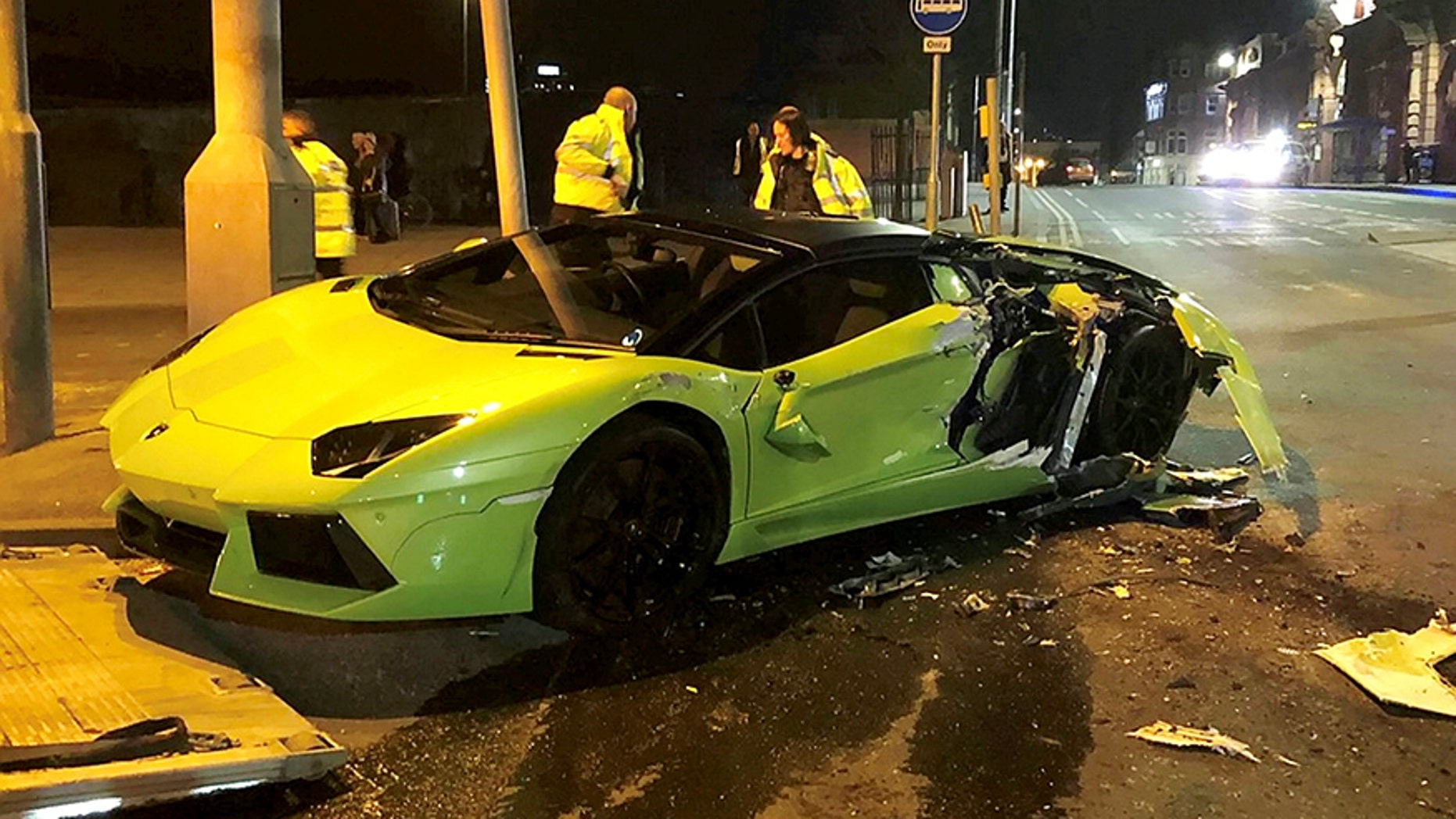 $400,000 Lamborghini Aventador Crashes Into City Bus | Fox News