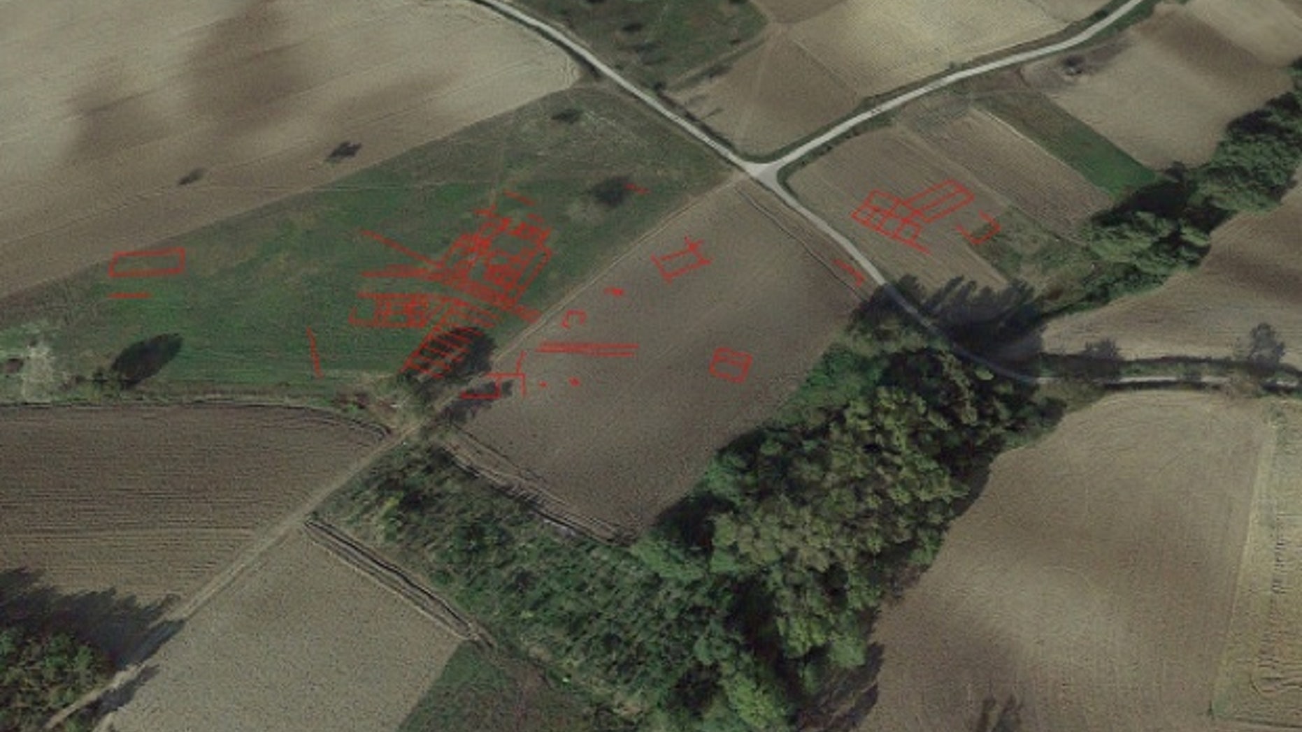Interpretation of where an ancient sites might be in an aerial drone photo taken in the Le Pianelle area.