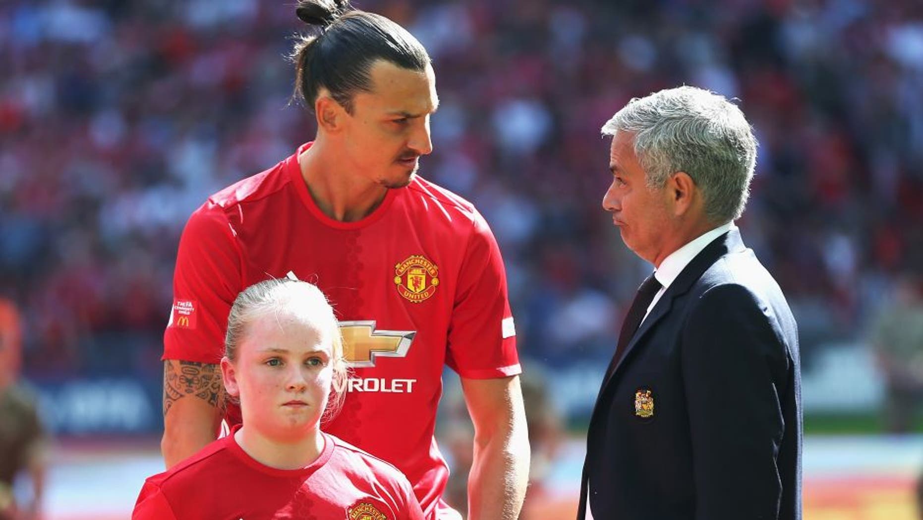 LONDON, ENGLAND - AUGUST 07: Zlatan Ibrahimovic of Manchester United talks to Manager of Manchester United, Jose Mourinho prior to kick off during The FA Community Shield match between Leicester City and Manchester United at Wembley Stadium on August 7, 2016 in London, England. (Photo by Alex Morton - The FA/The FA via Getty Images)