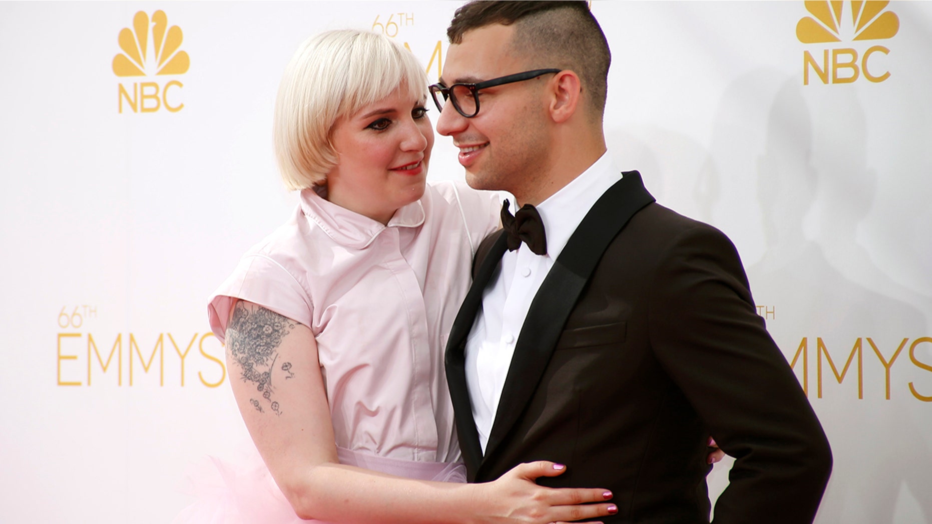 Lorde dating lena dunham ex