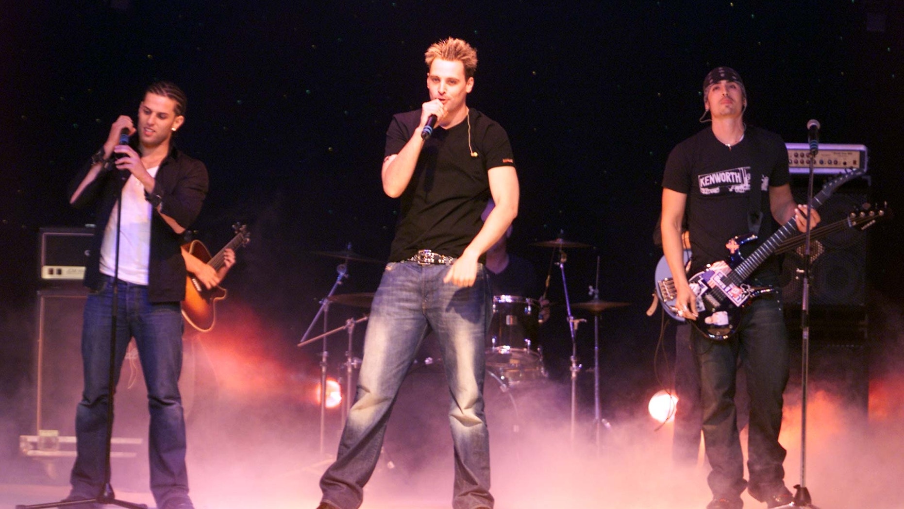 Brad Fischetti (right) and LFO perform in 2001.