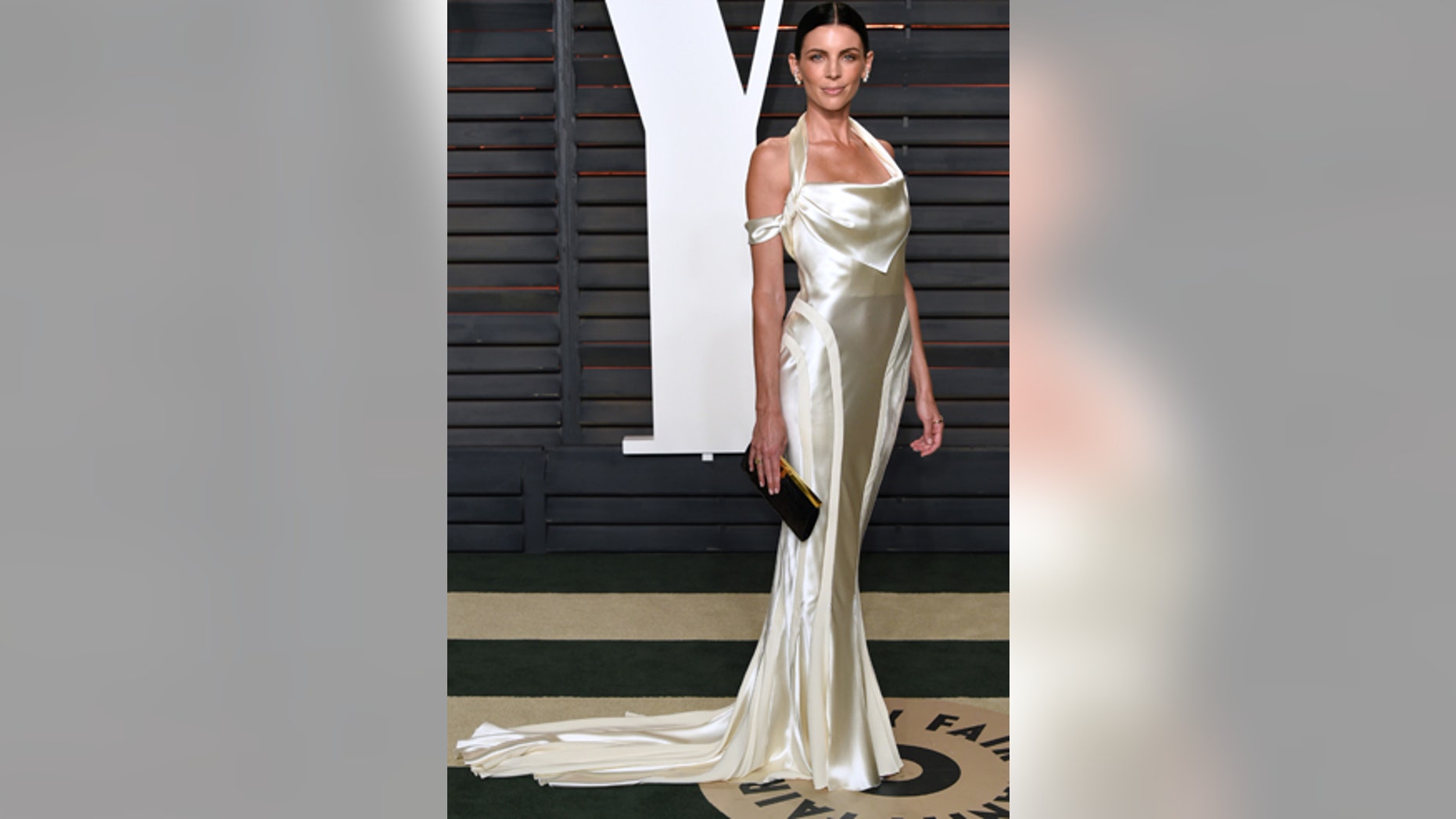 Liberty Ross arrives at the Vanity Fair Oscar Party on Sunday, Feb. 28, 2016, in Beverly Hills, Calif.