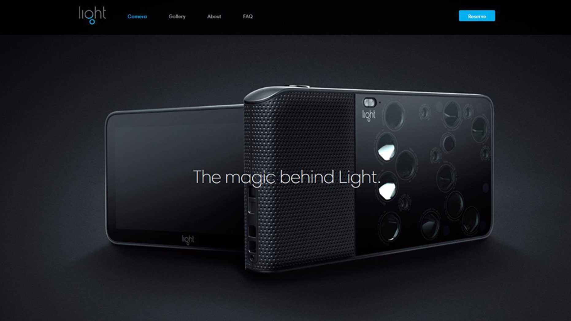 (Screenshot from www.light.co/camera)