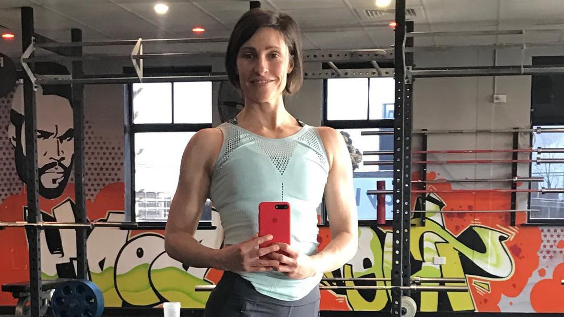 Liz Lllorente, a personal trainer from Australia, beat the record for most burpees in an hour over the weekend — or did she?