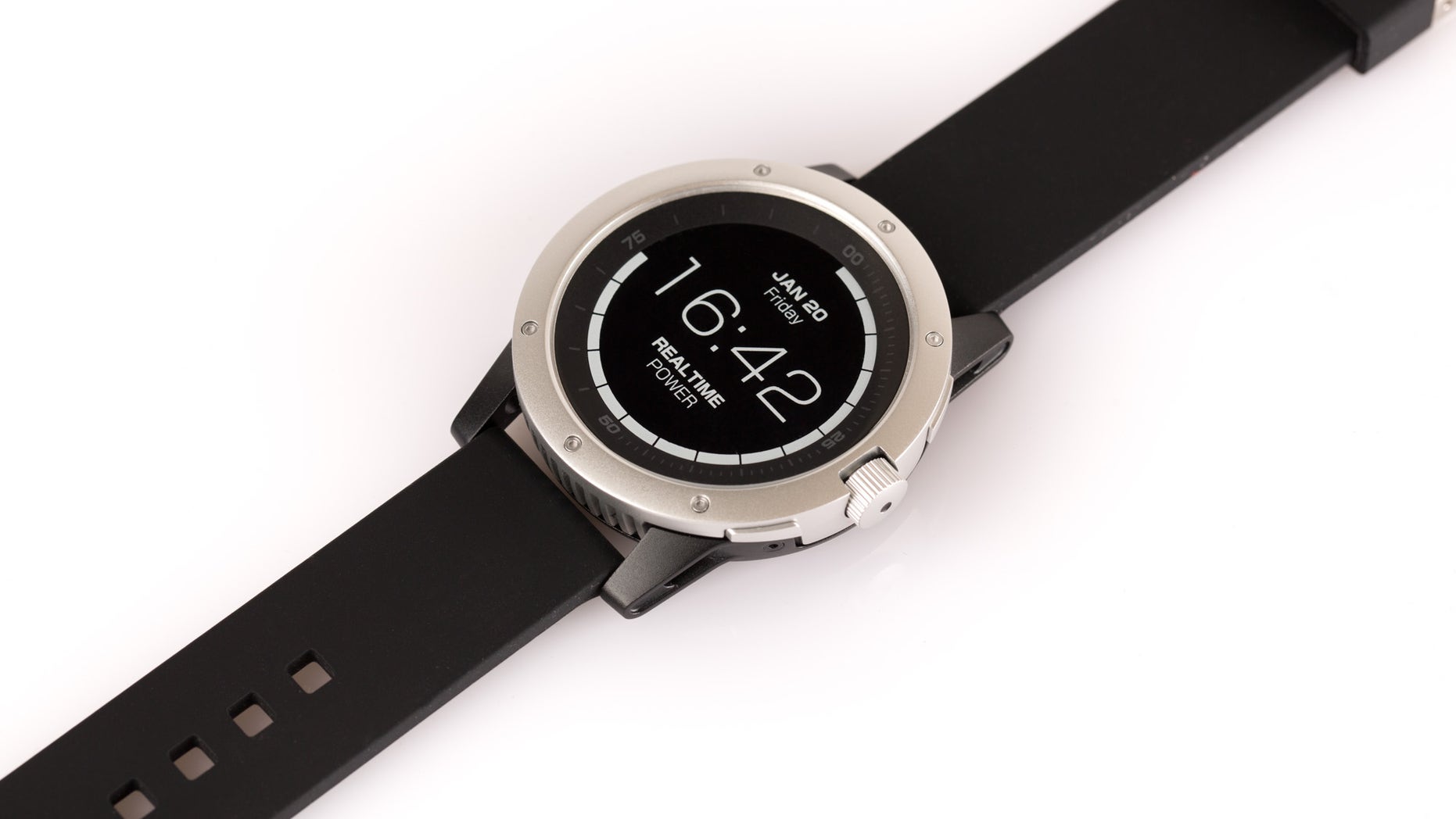 smartwatch that uses body heat