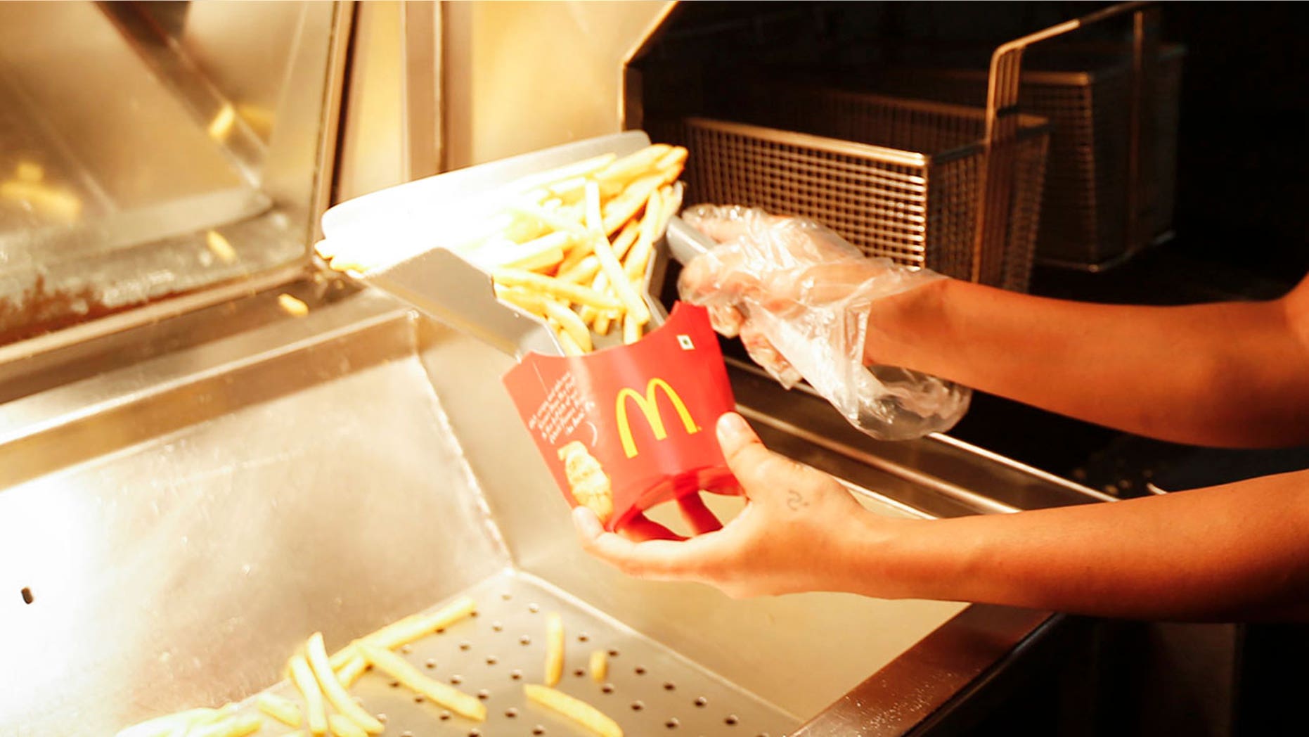 Two Redditors claim their old McDonald's managers asked them to "pinch" fry cartons to make them look fuller.