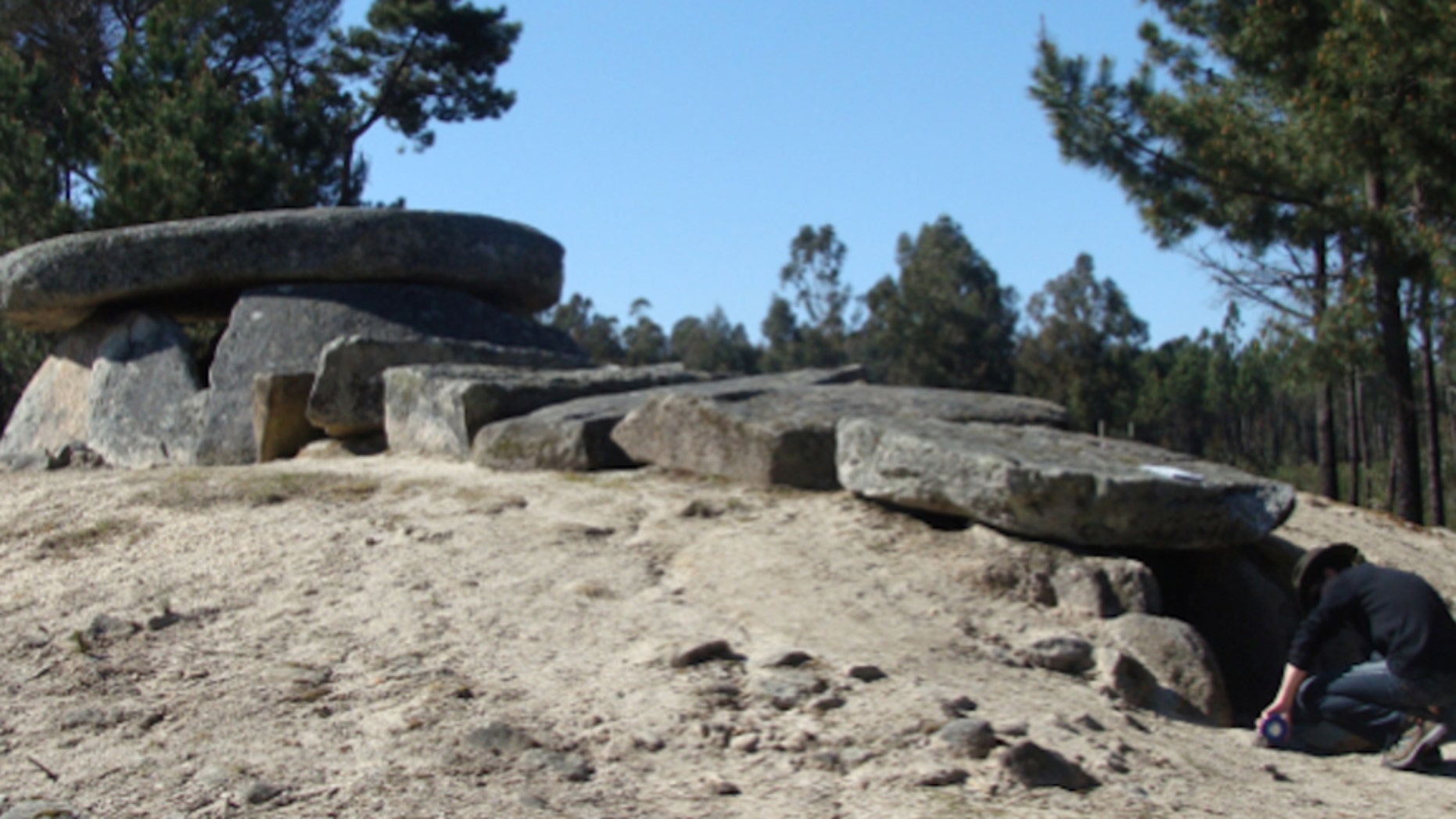 Dolmen da Orca, a typical dolmenic structure in western Iberia. (F. Silva)