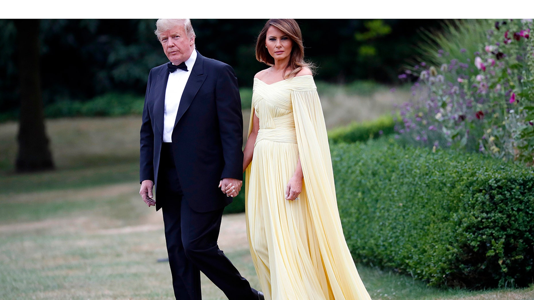 Melania Trump Praised For J. Mendel Gown: 'She Looks Like A Princess ...