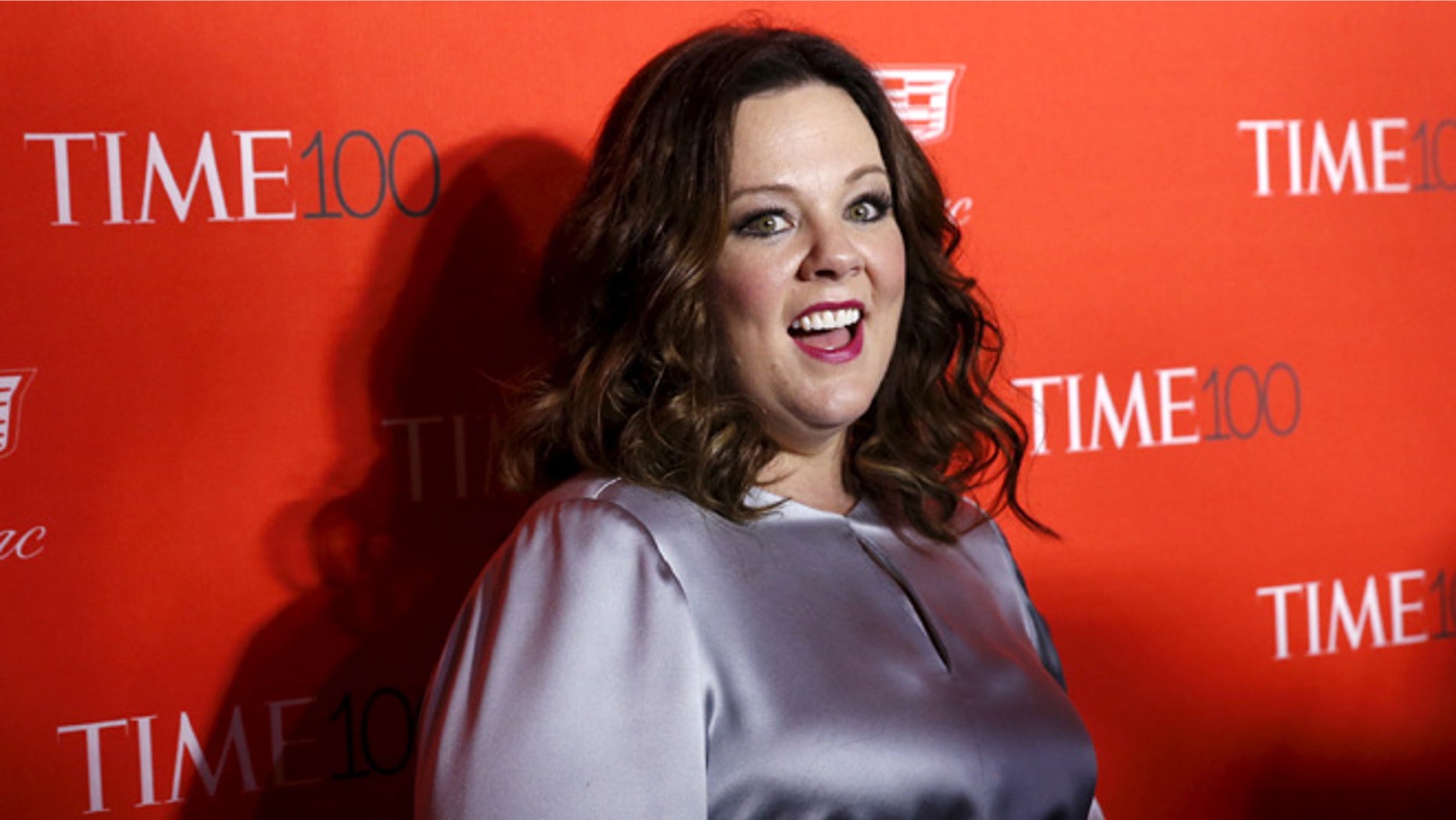 Melissa McCarthy played Sean Spicer in a "SNL" skit.