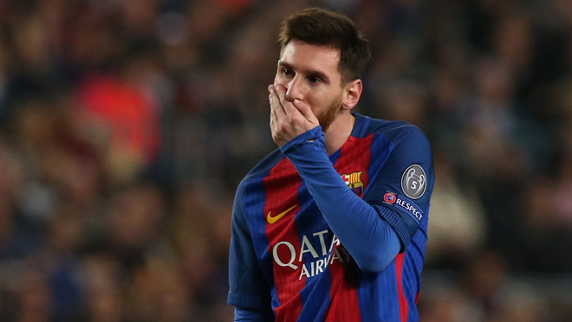Football Soccer - Barcelona v Paris St Germain - UEFA Champions League Round of 16 Second Leg - The Nou Camp, Barcelona, Spain - 8/3/17 Barcelona's Lionel Messi looks dejected Reuters / Albert Gea Livepic - RTS120WQ