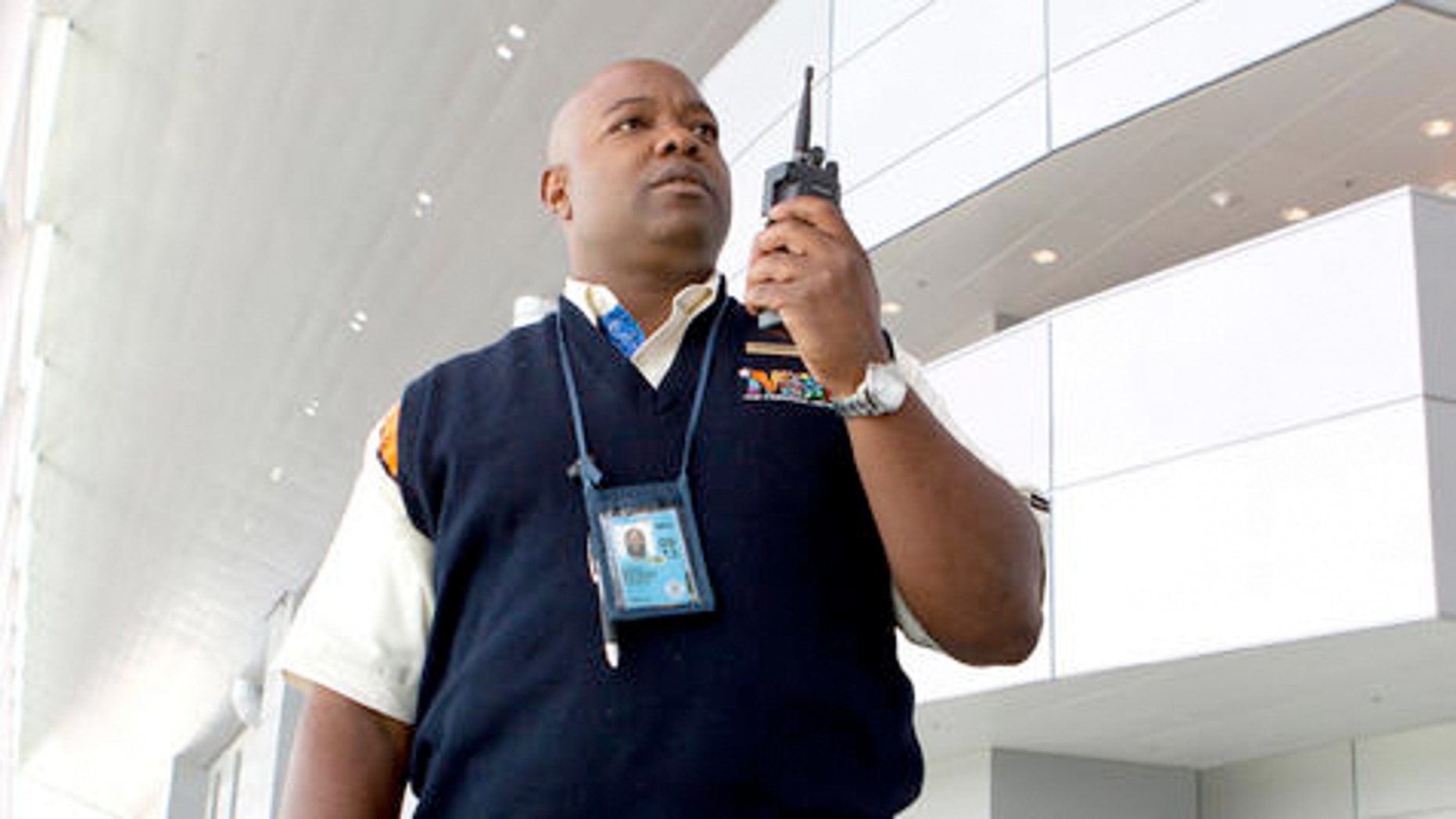 ‘‘Airport 24/7: Miami’’ offers viewers a behind-the-scenes look at what it takes to move more than 100,000 travelers each day through Miami International Airport.