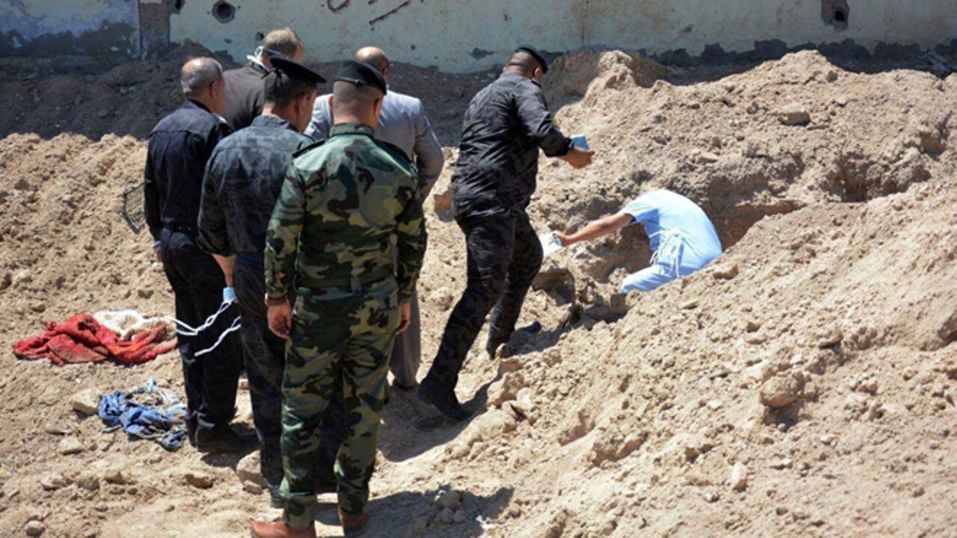 Iraqi Police Find 2 Mass Graves In Isis Free Ramadi Fox News