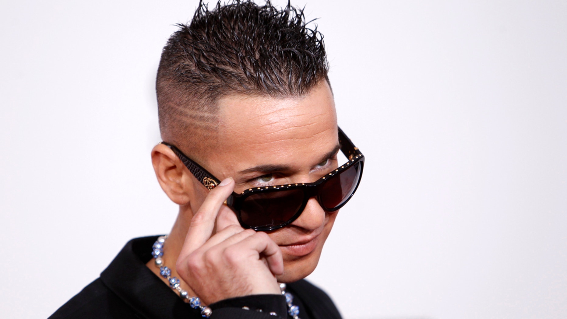 "Jersey Shore" fans have some questions for MTV producers and the cast after the return of the infamous duck phone.