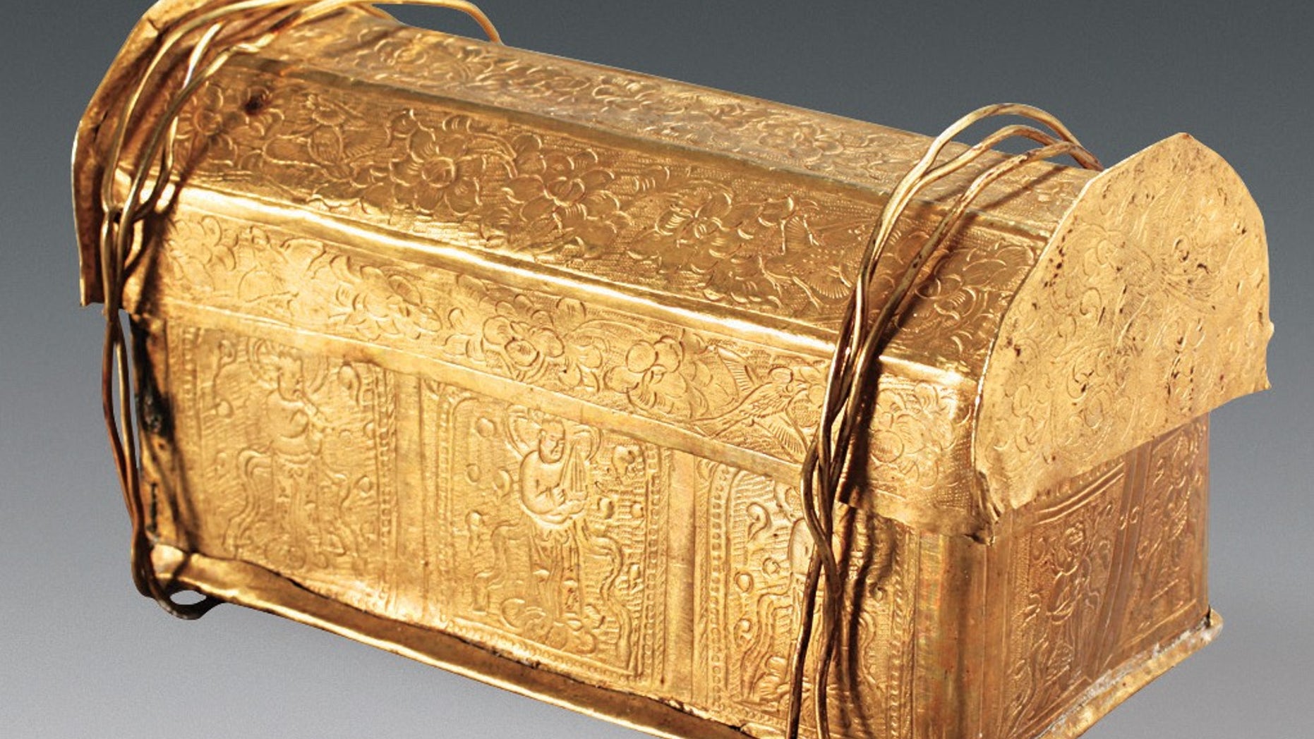 A skull bone of the Buddha was found inside this gold casket, which was stored in a silver casket within the stupa model, found in a crypt beneath a Buddhist temple.