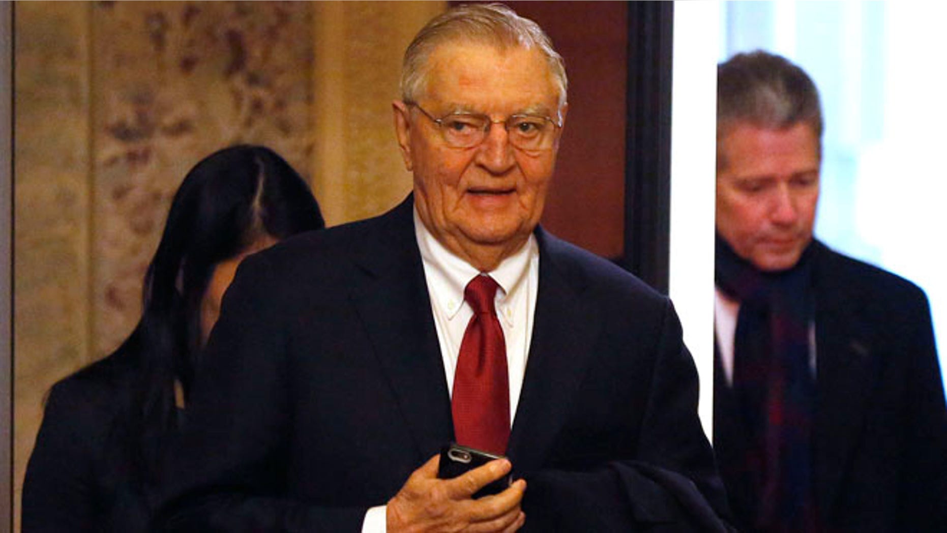 Jan. 6, 2015: Former U.S. Vice President Walter Mondale arrives to witness the first day of the 114th Congress on Capitol Hill in Washington. (Reuters)