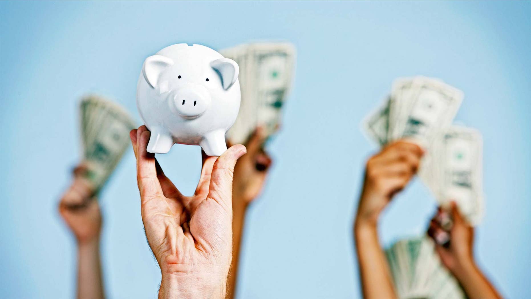 what do multiple offers mean? Hands holding money and piggy bank.