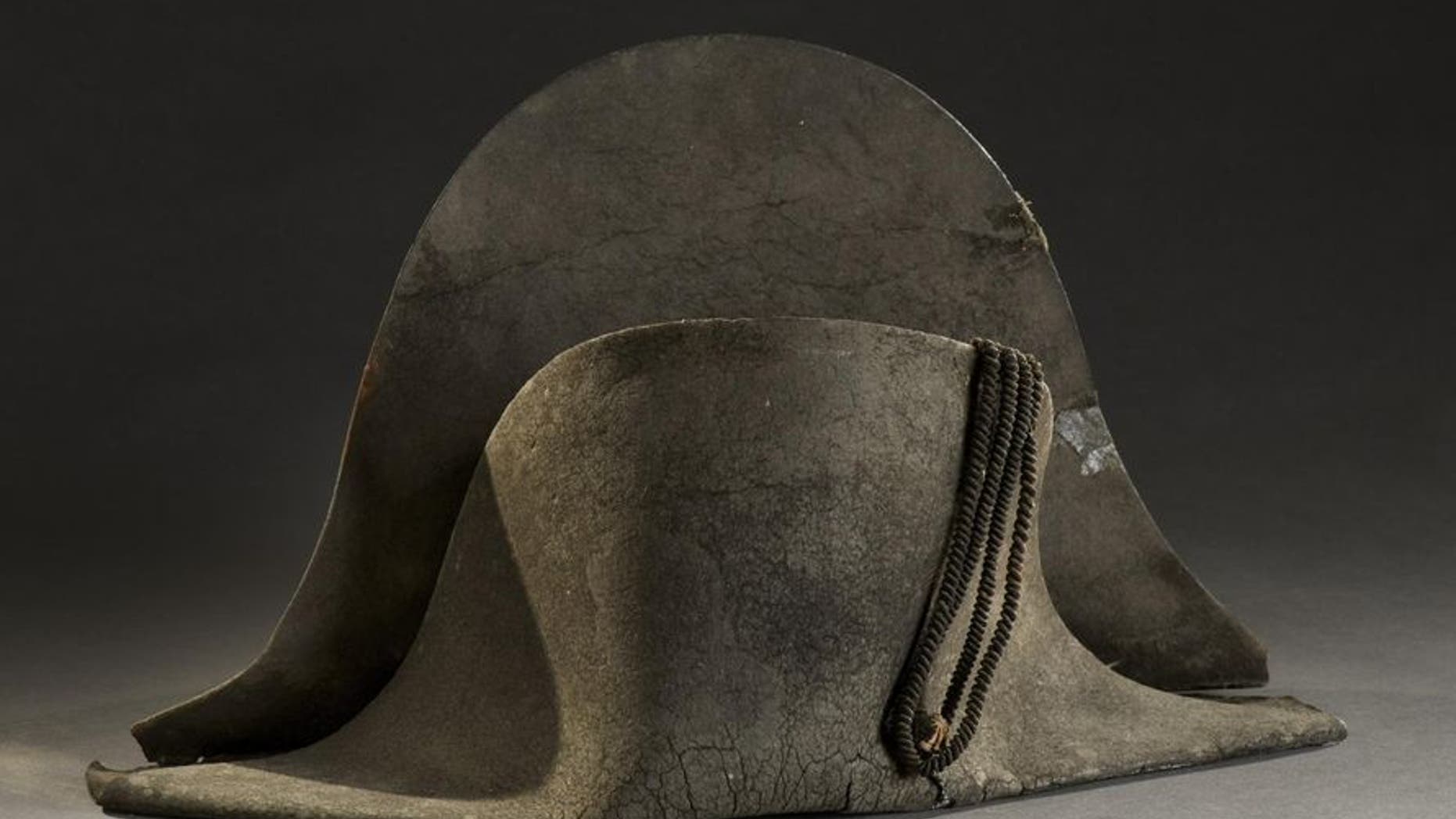 Napoleon wore the hat at the 1815 battle of Waterloo (De Baecque)