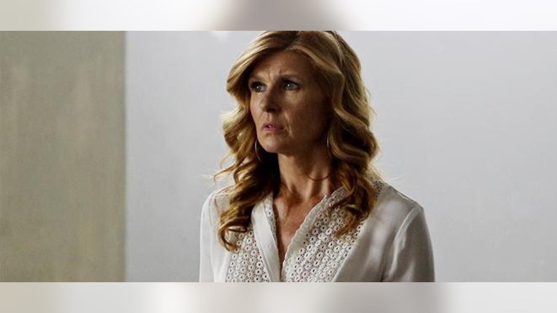 After Will's debut album bumps Rayna's to second place, she's more determined than ever to make Highway 65 and her record a hit.