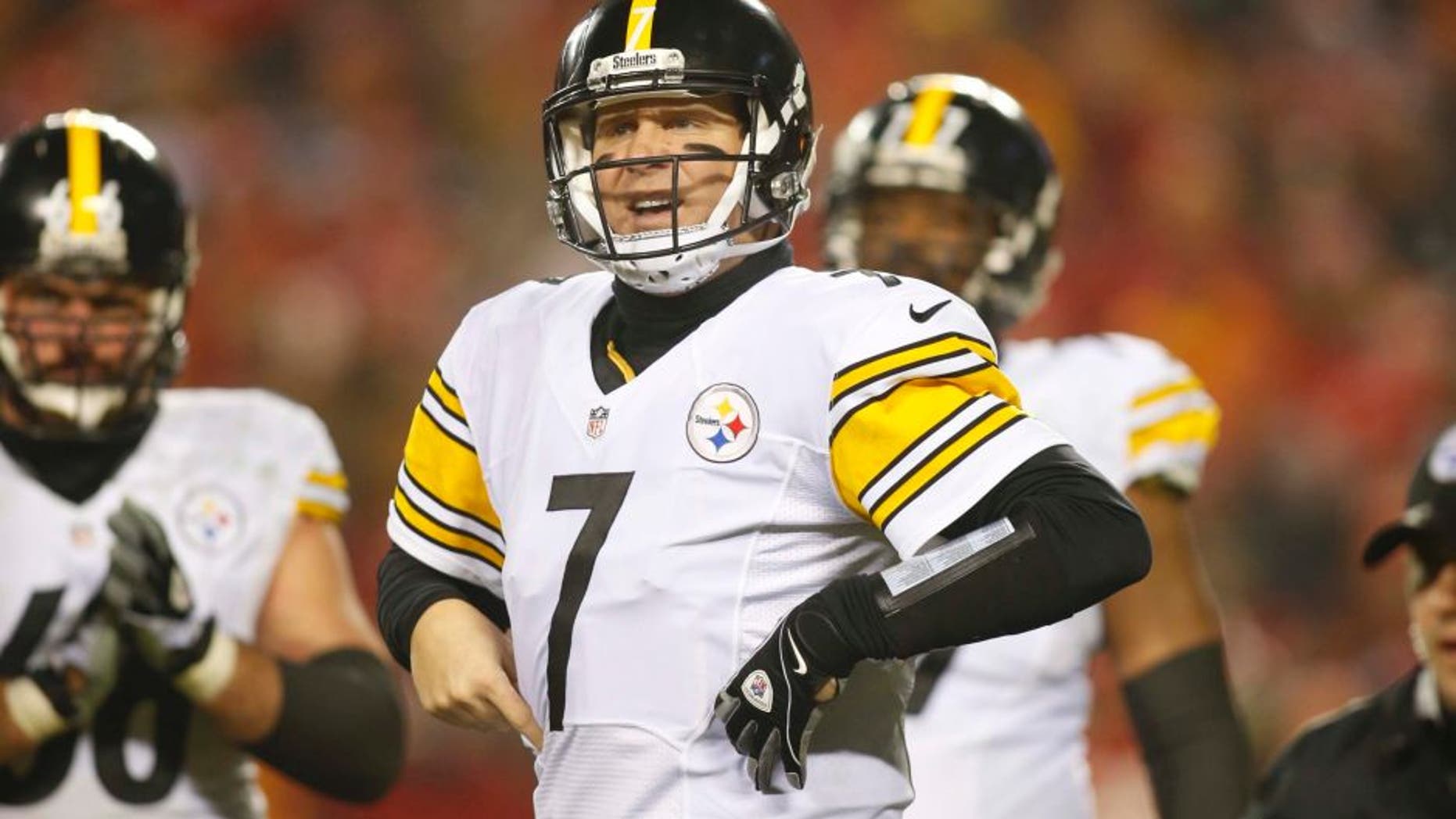 Jan 15, 2017; Kansas City, MO, USA; Pittsburgh Steelers quarterback Ben Roethlisberger (7) motions during the second quarter against the Kansas City Chiefs in the AFC Divisional playoff game at Arrowhead Stadium. Mandatory Credit: Jay Biggerstaff-USA TODAY Sports