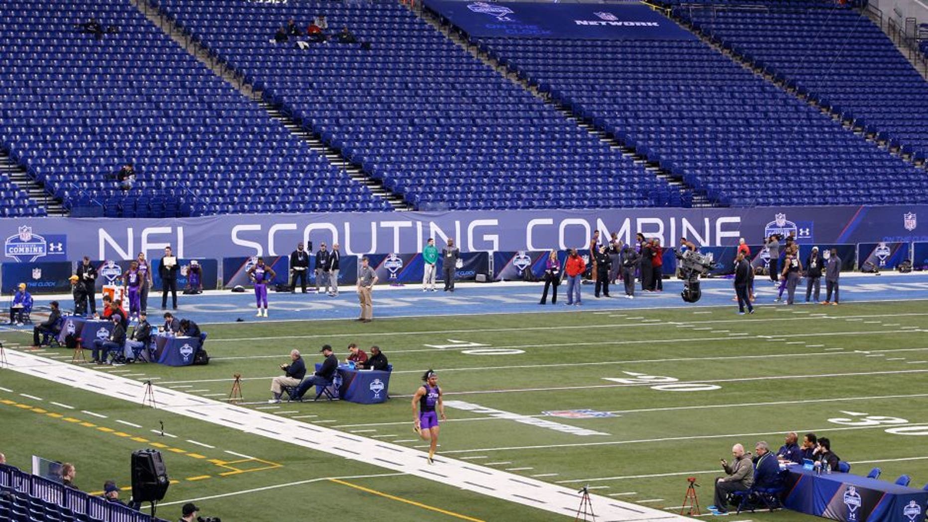 INDIANAPOLIS, IN - FEBRUARY 23: General view from above as activity takes place on the field during the 2015 NFL Scouting Combine at Lucas Oil Stadium on February 23, 2015 in Indianapolis, Indiana. (Photo by Joe Robbins/Getty Images)