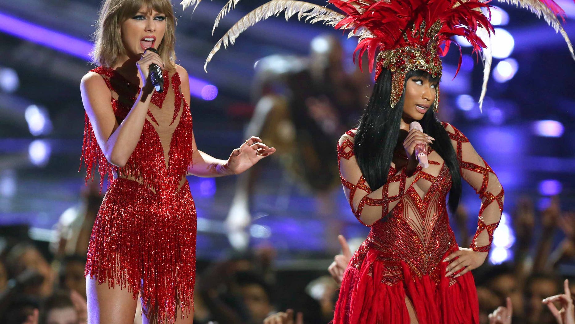 Taylor Swift, left, and Nicki Minaj perform at the MTV Video Music Awards at the Microsoft Theater on Sunday, Aug. 30, 2015, in Los Angeles. (Photo by Matt Sayles/Invision/AP)