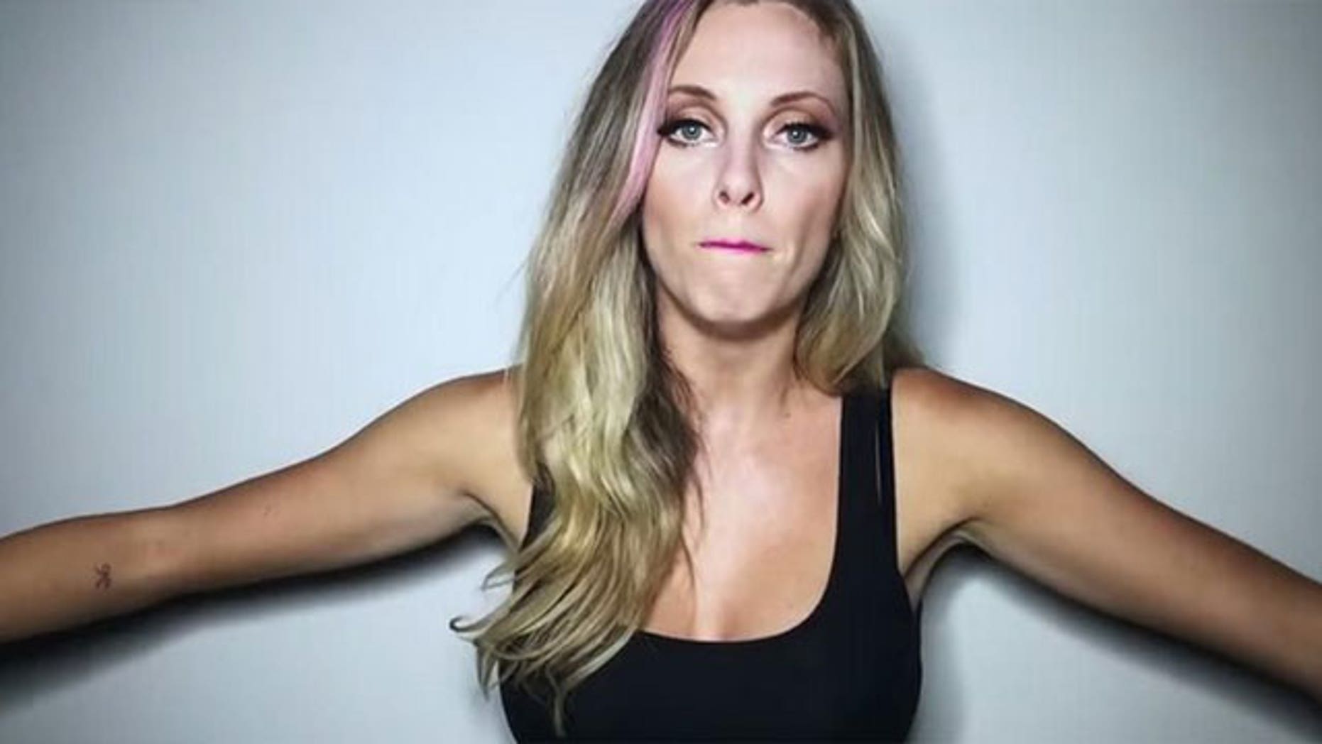 Youtube Star Nicole Arbour Fired From Film After Dear Fat People 
