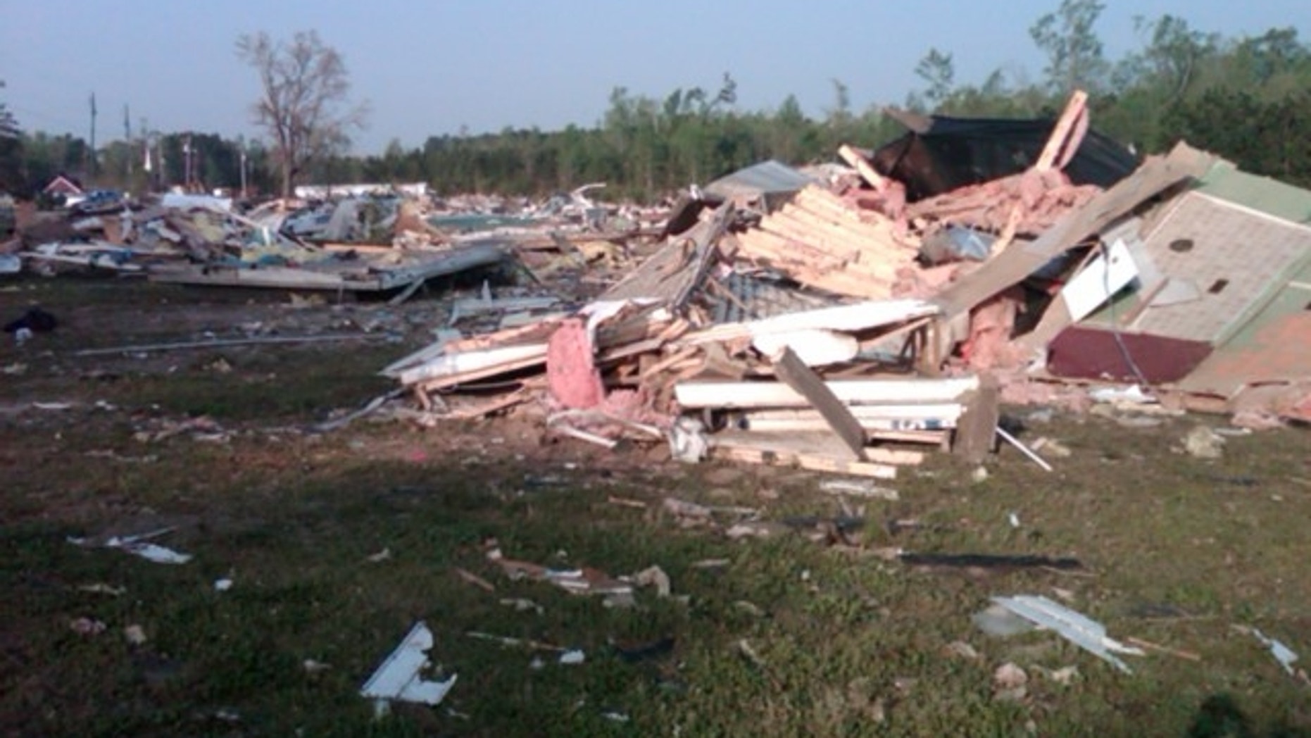 North Carolina Tornado  Tornado levels homes in North Carolina 3 dead