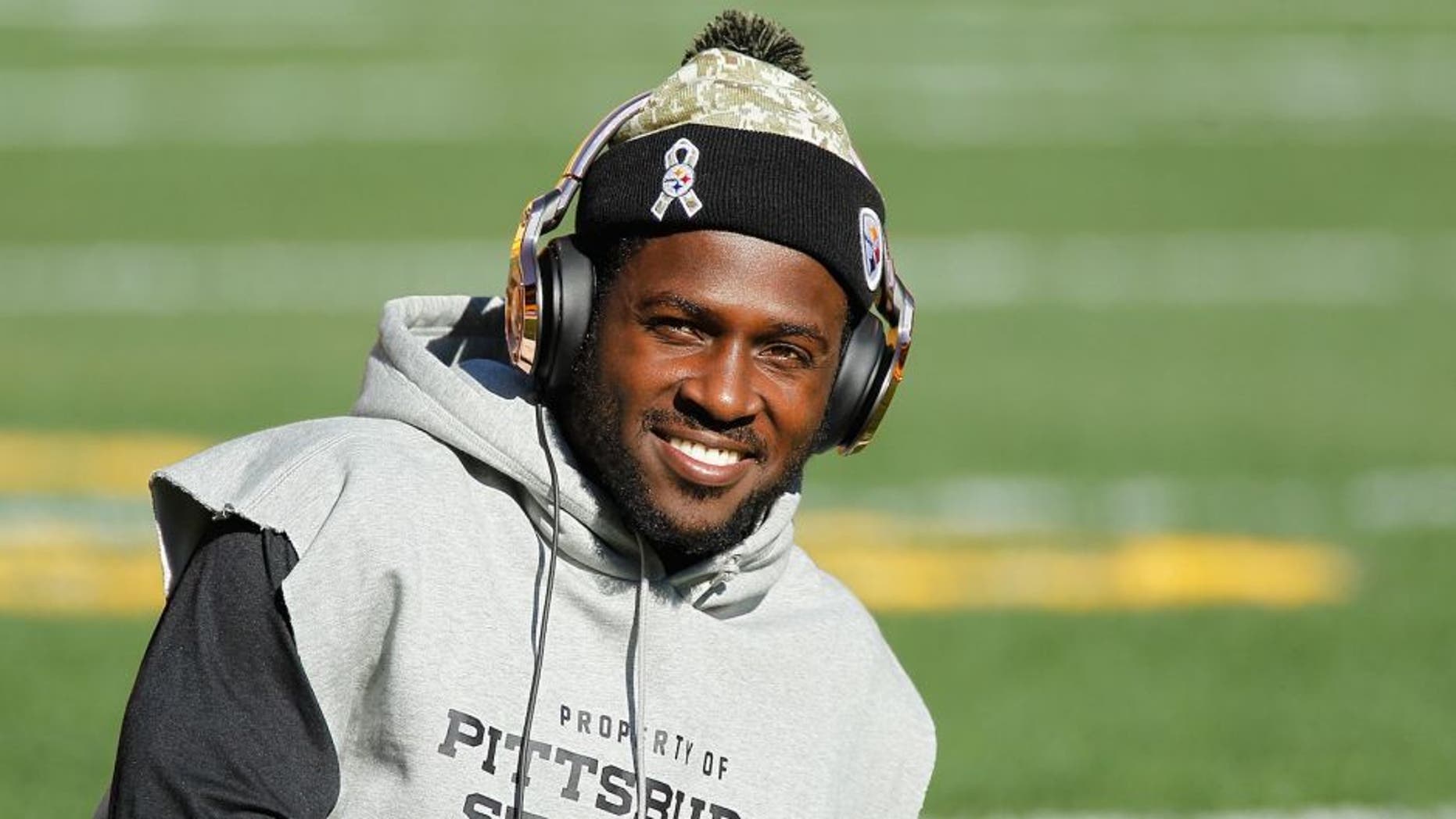 Antonio Brown Shows Off His Latest Steelers Themed Rolls Royce For Antonio Brown Shows Off His Latest Steelers Themed Rolls Royce For