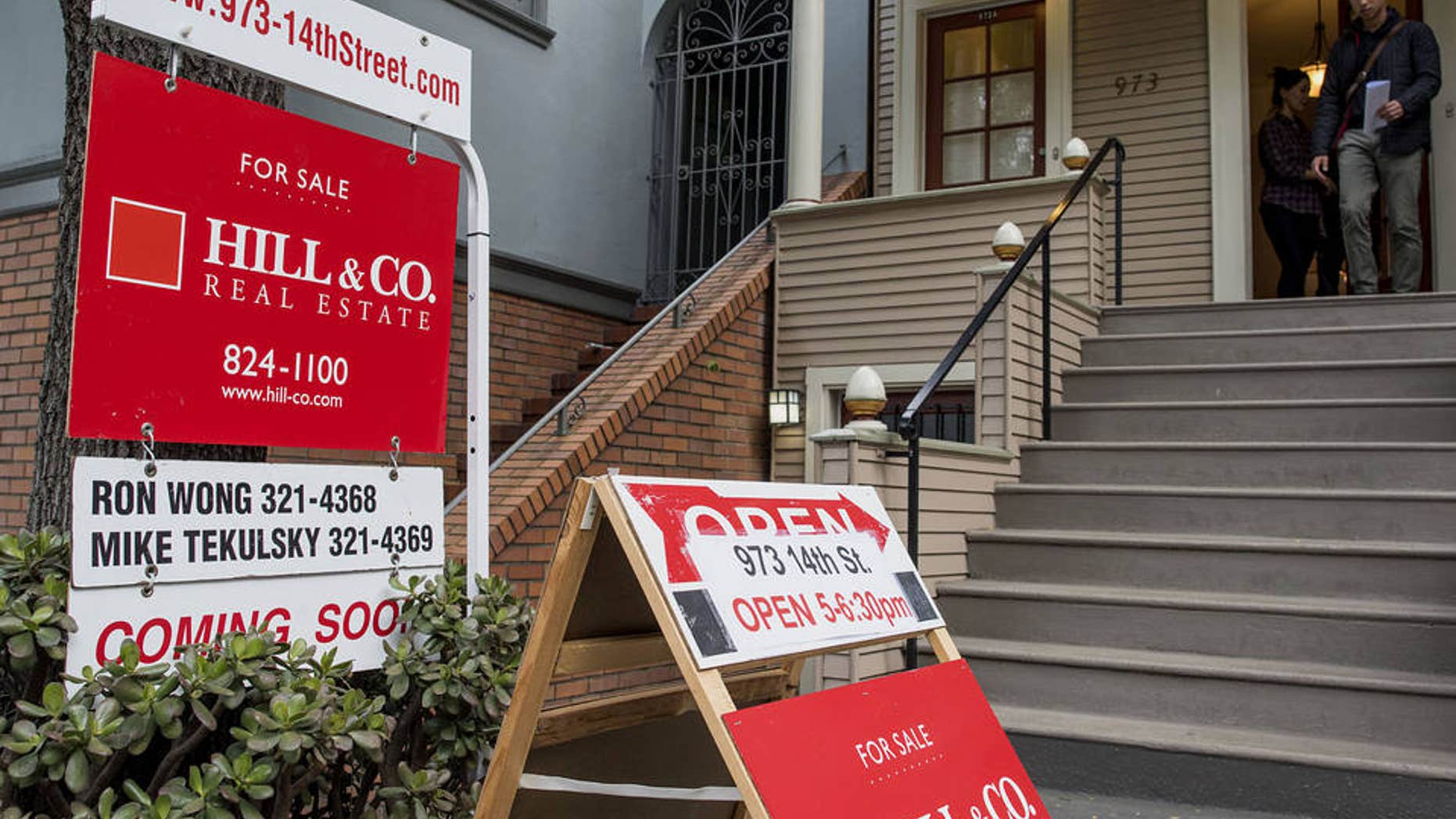 It's important for home shoppers to understand the dynamics of their local market. Here, an open house in San Francisco this month.