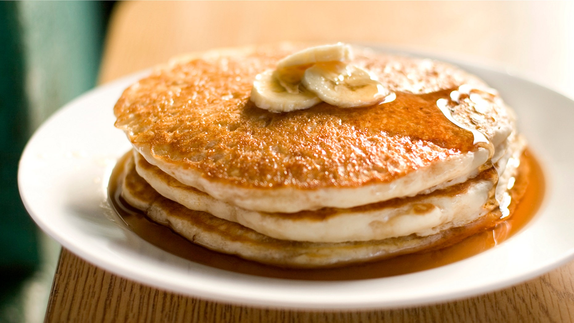 A pancake expert shares his tricks of the trade with Epicurious.