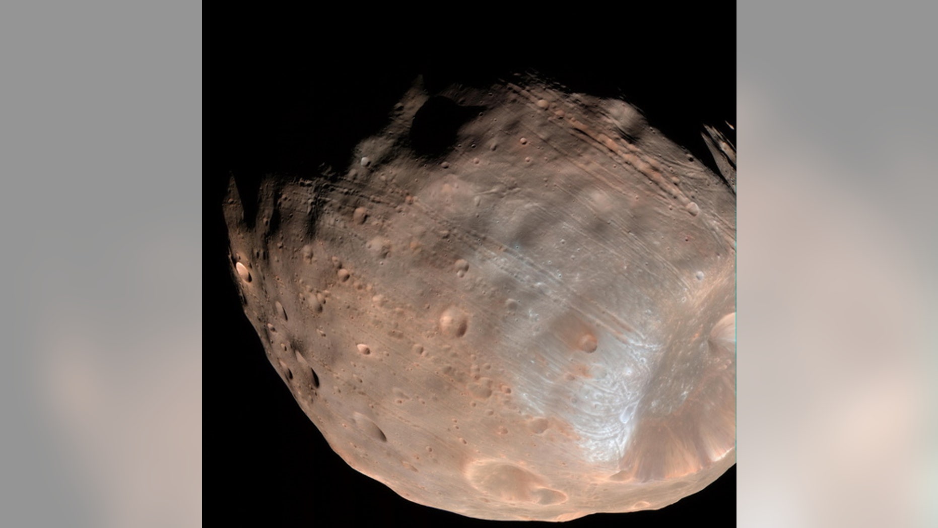 Mars' moon Phobos (NASA/JPL-Caltech/University of Arizona).