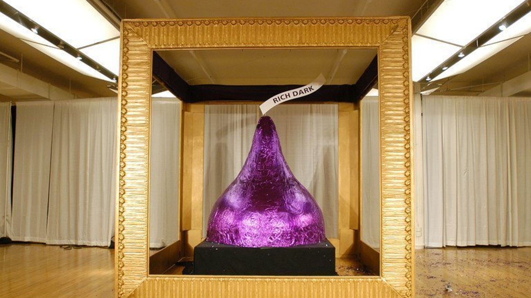 The world's largest Hershey's Kisses chocolate at the Metropolitan Pavilion 31, New York, July 31, 2003. US candy maker Hershey on Friday pleaded guilty to participating in a chocolate price-fixing scheme and paid a CAN$4 million (US$3.8 million) fine.