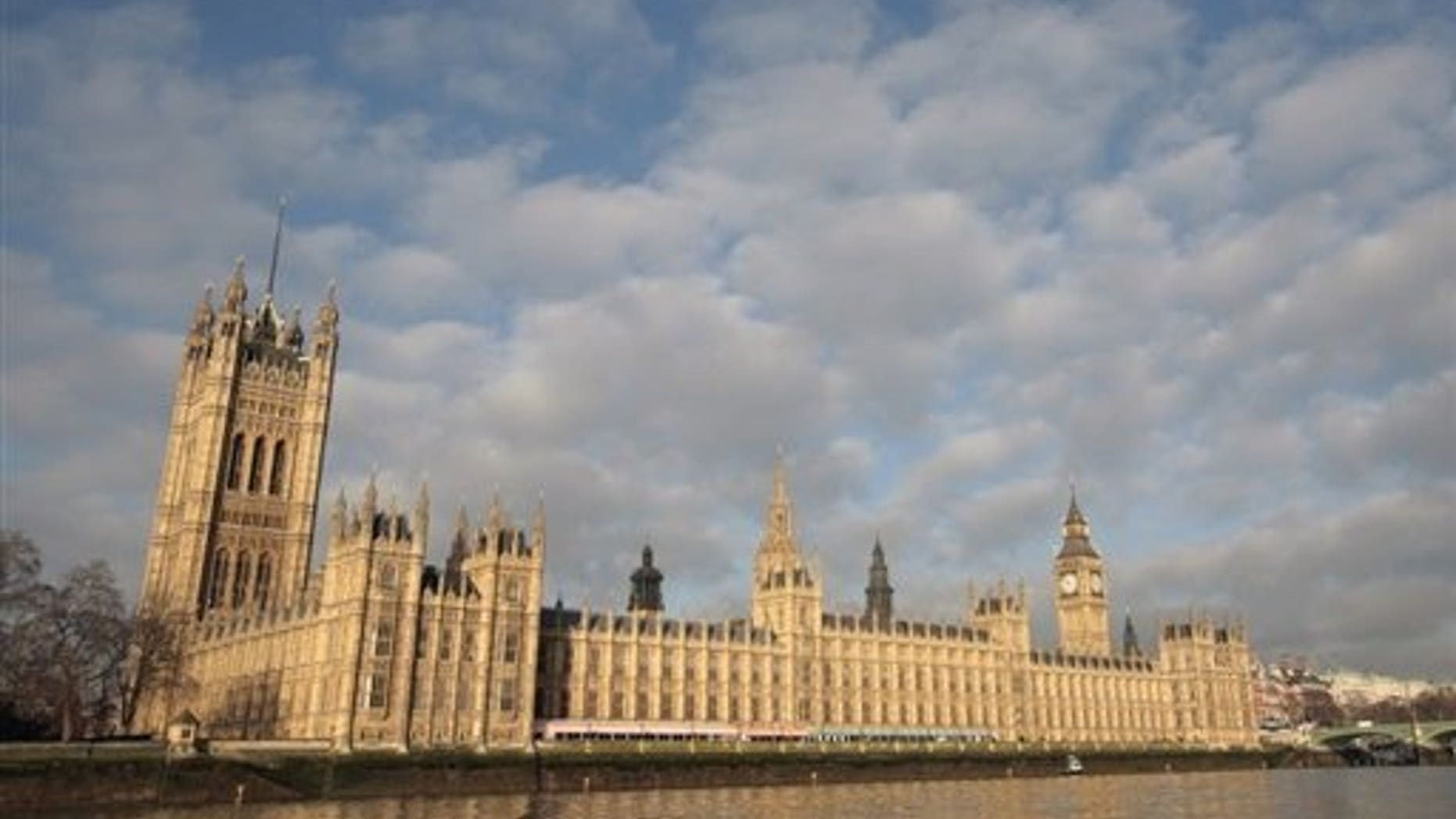 The British Houses of Parliament are pictured in central London on January 26, 2009. The parliament is to spend up to ??100,000 ($150,000) on refurbishing two toilets used by members of the House of Lords and guests, it has emerged.