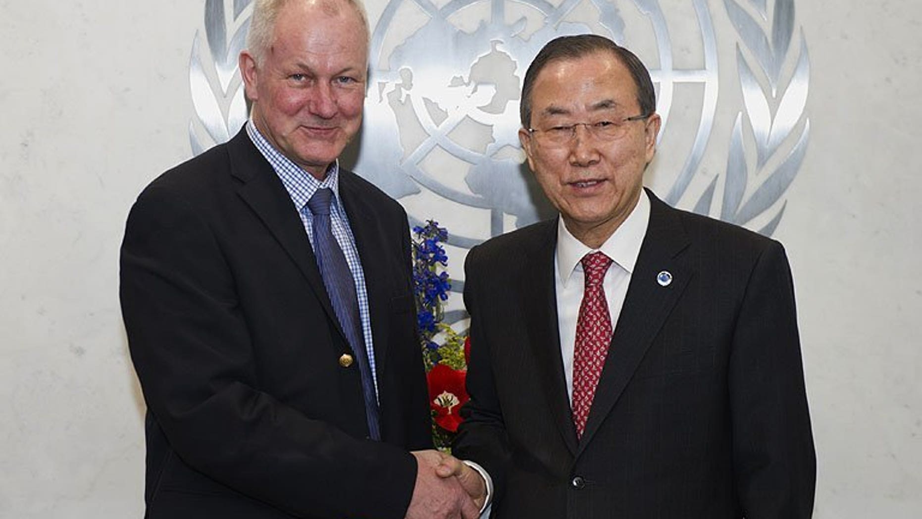 United Nations Secretary General Ban Ki-Moon (right) shakes hands with Swedish scientist Ake Sellstrom -- the head of the UN chemical weapons investigation team -- before their meeting at the UN headquarters in New York, on April 29, 2013. UN inspectors Sellstrom and Angela Kane -- tasked with examining claims that chemical weapons were used in Syria's civil war -- have arrived in Damascus.