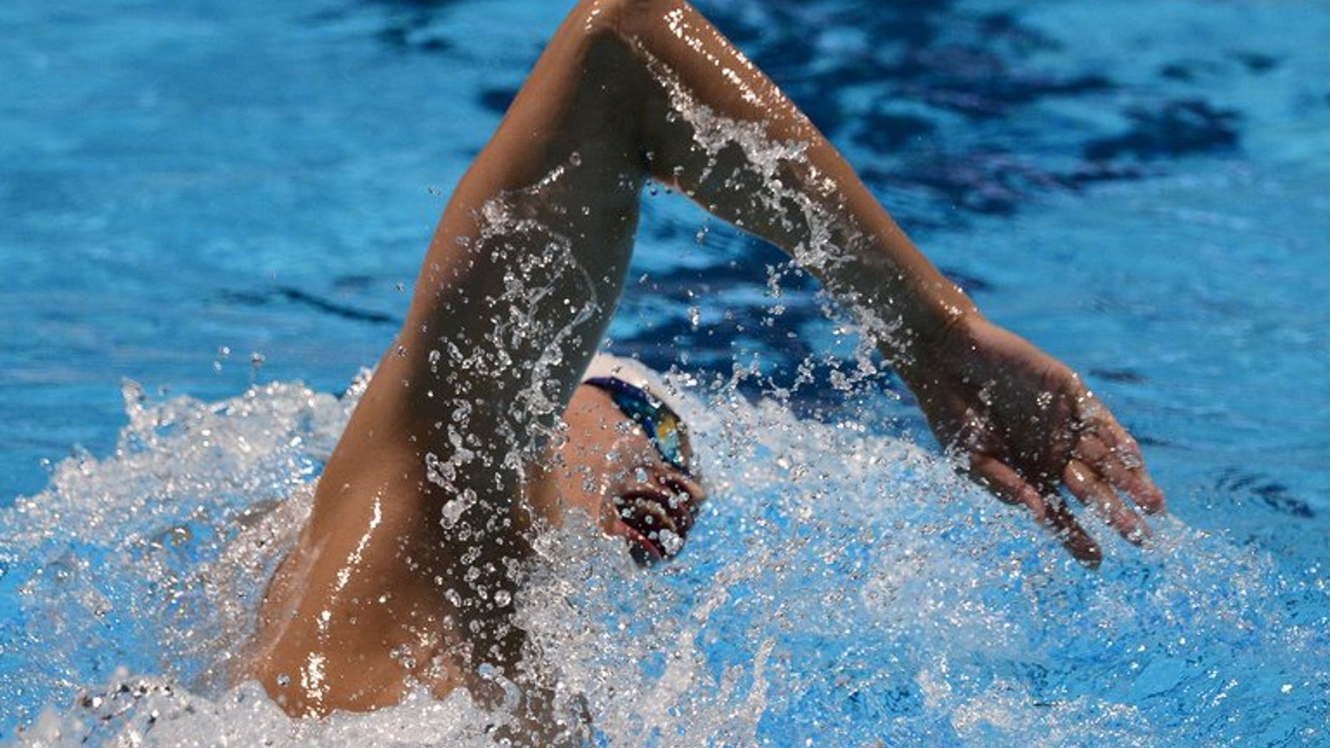 China's Sun Yang won the men's 400m freestyle gold at swimming's world championships with Kosuke Hagino of Japan in second and Connor Jaeger of the USA finishing third.