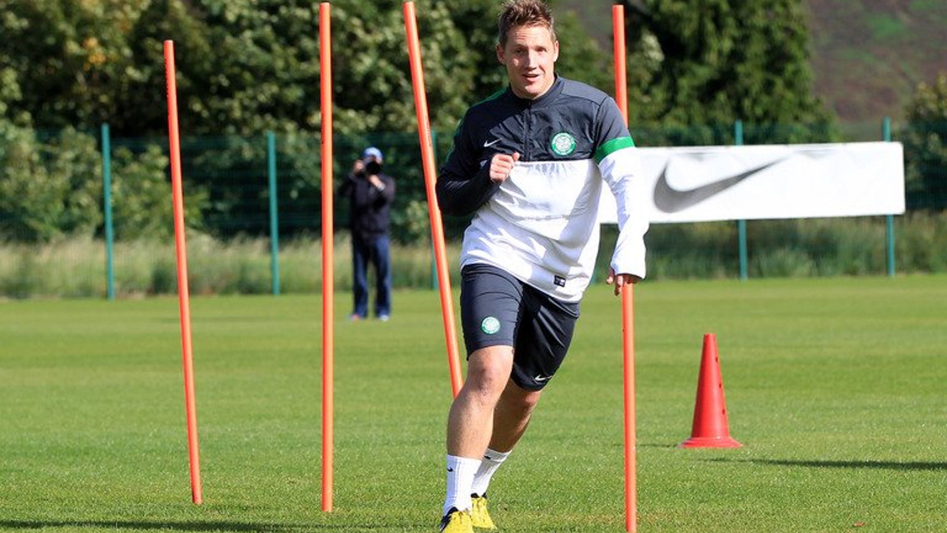 Celtic's Scottish midfielder Kris Commons takes part in a training session in Glascow on September 18, 2012. Celtic maintained their winning start to the new Scottish Premiership season with a 2-0 victory against 10-man Aberdeen on Saturday.