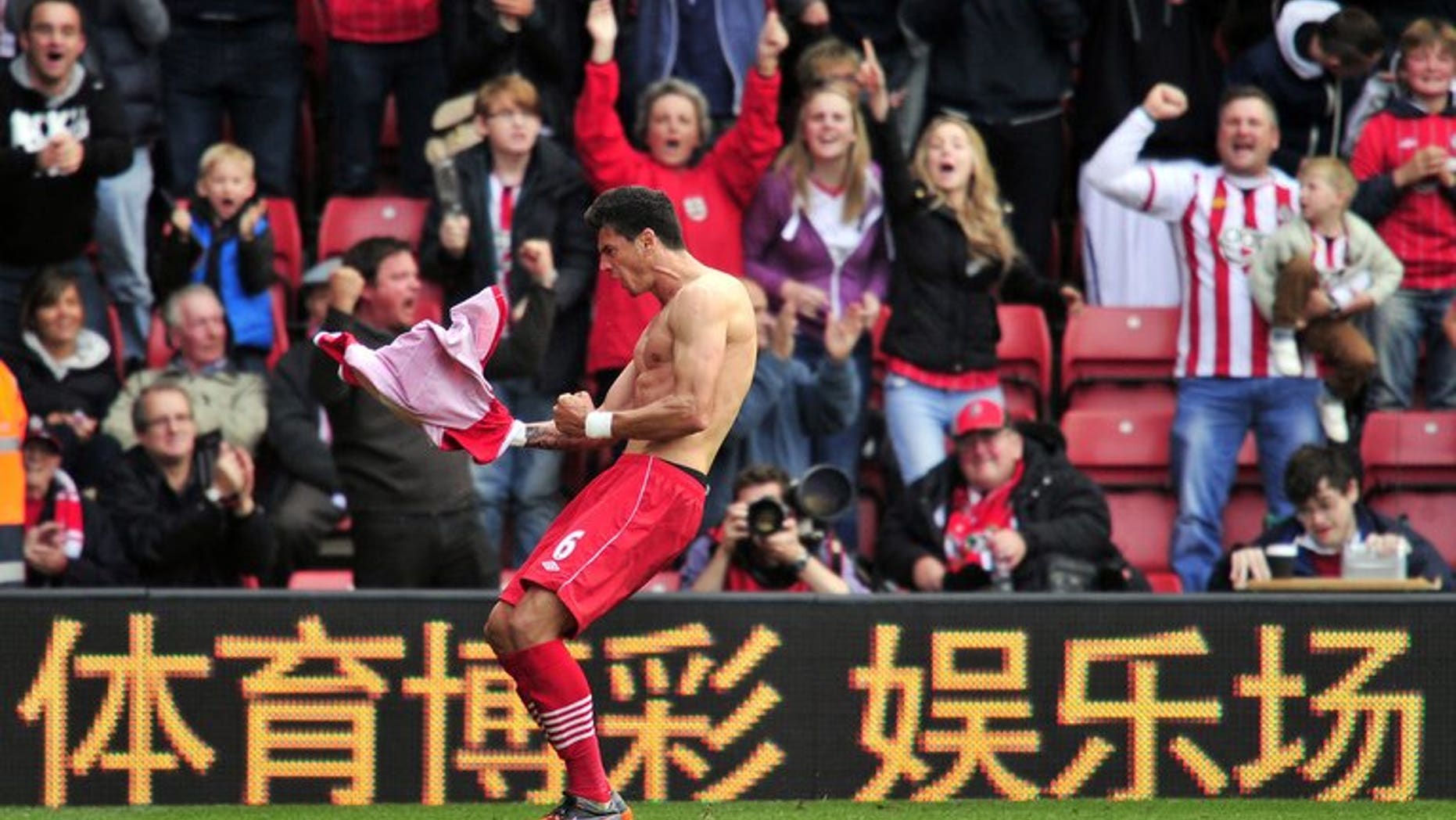 Southampton's Portuguese defender Jose Fonte celebrates scoring at St Mary's Stadium in Southampton, southern England on October 7, 2012. Fonte scored an 88th-minute equaliser to earn Southampton a 1-1 draw at home to Sunderland in the Premier League on Saturday.